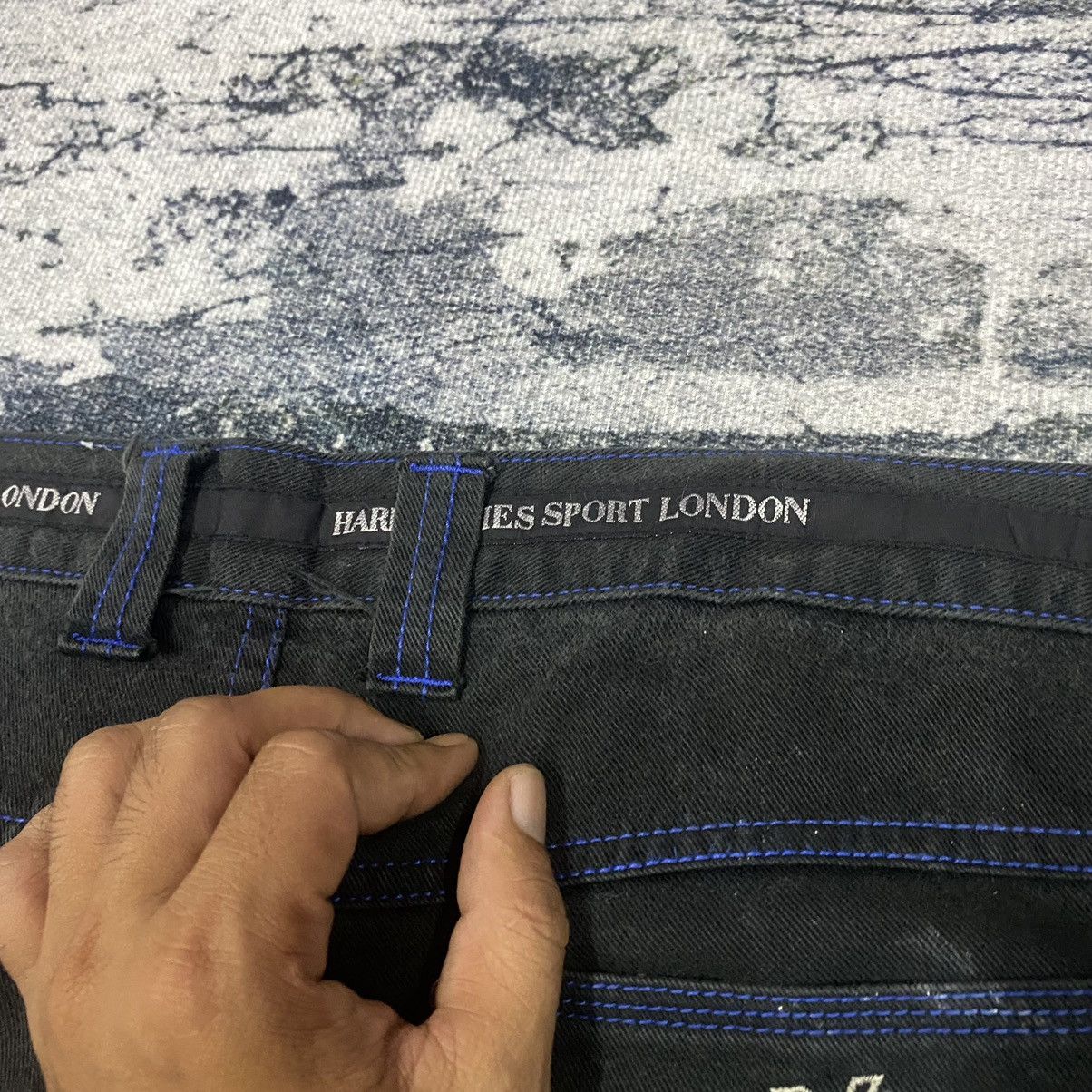 Hardy Amies Vintage Hardy Amies Bull Dog Black Baggy Denim Jeans Size US 43 - 8 Thumbnail