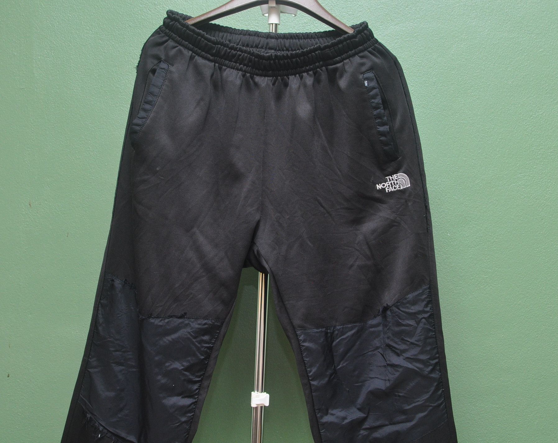 The North Face Vintage The North Face Sweatpant Designer Fashion Style Size US 33 - 3 Thumbnail