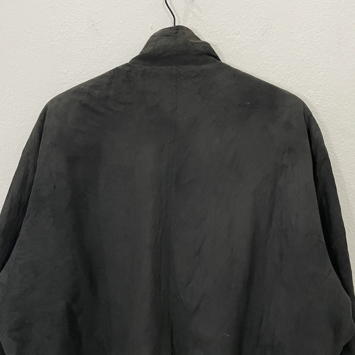 Burberry Vintage 90s Burberry’s Distressed Jacket Size US L / EU 52-54 / 3 - 12 Thumbnail