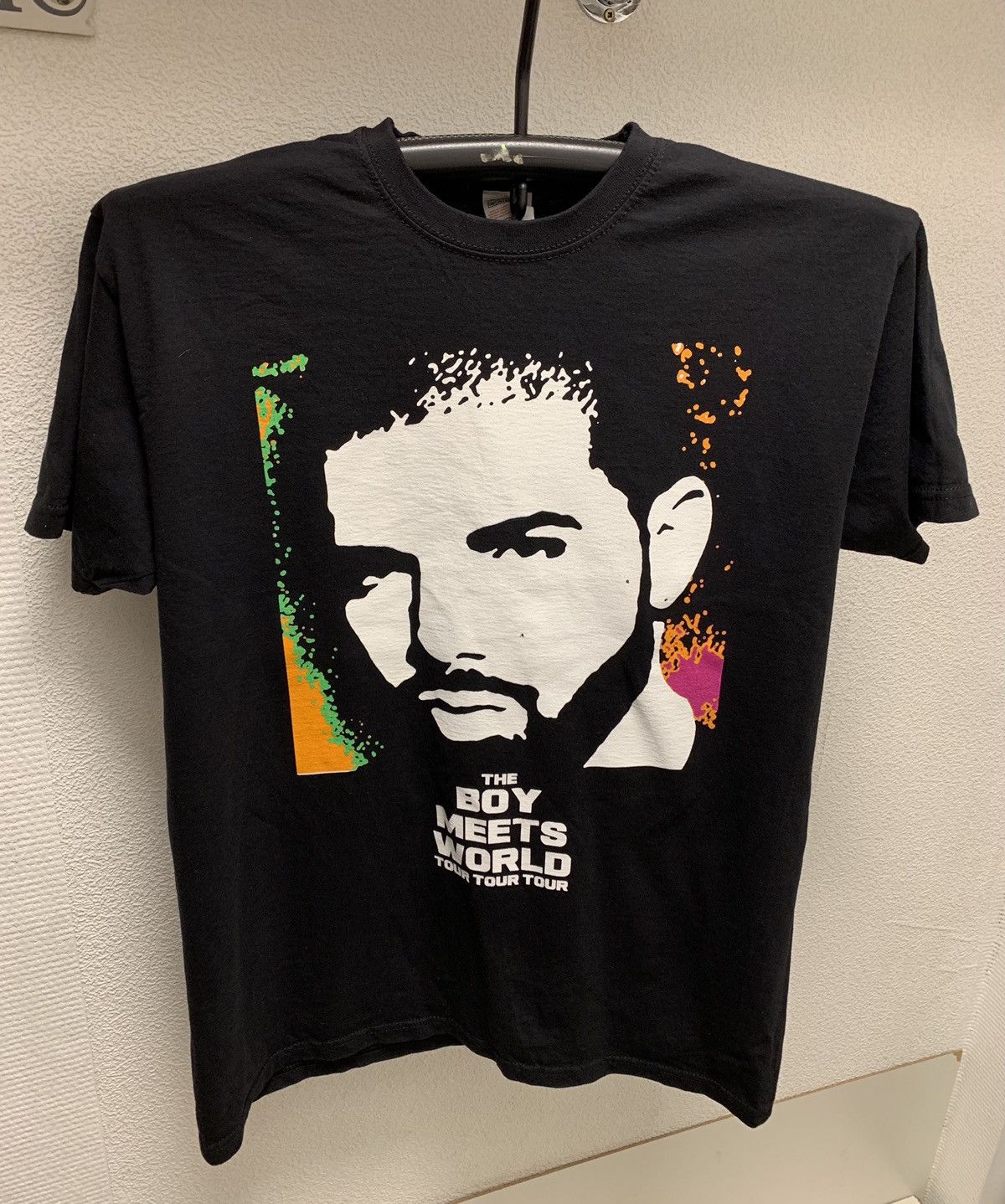 Band Tees Drake tour tee boy meets world M 2017 rap t-shirt black Size US M / EU 48-50 / 2 - 1 Thumbnail