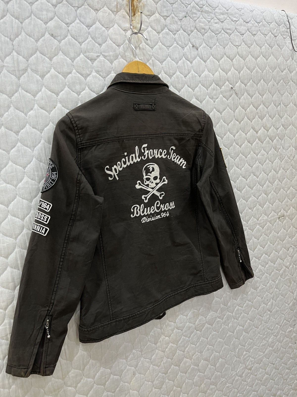 Seditionaries (Fff)🔥🔥ARCHIVE VINTAGE BLUE CROSS SKULL HYPEBEAST JACKET Size US S / EU 44-46 / 1 - 3 Thumbnail