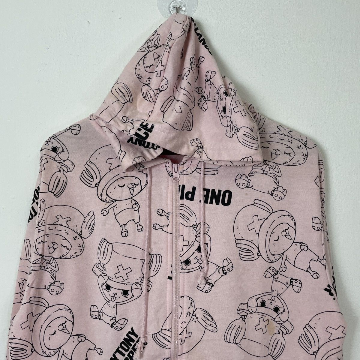 Anime Vintage One Piece Tony Chopper Hoodies Sweatshirt Size US M / EU 48-50 / 2 - 4 Thumbnail