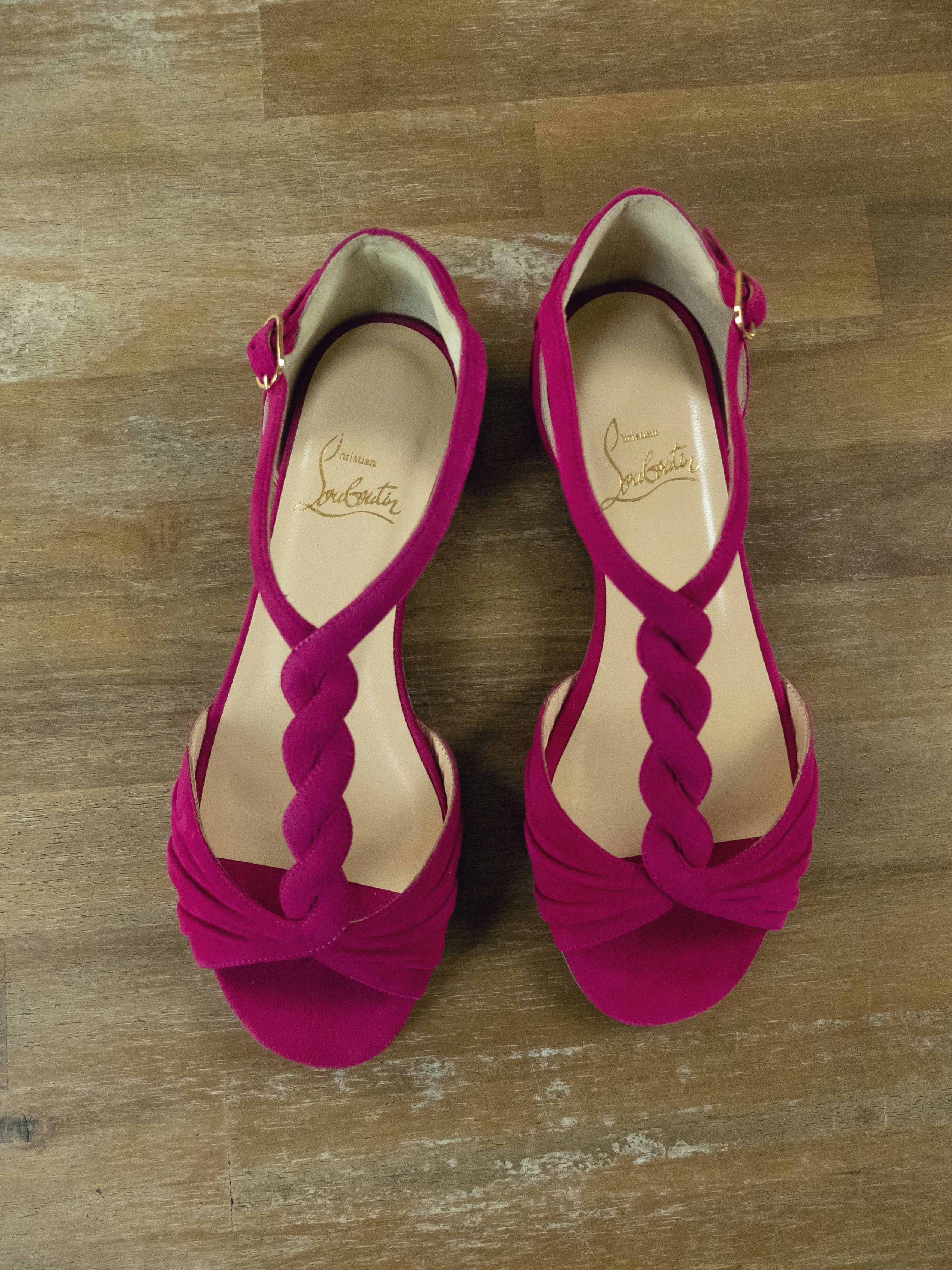 CHRISTIAN LOUBOUTIN Jazzy Doll pink suede t-strap sandals