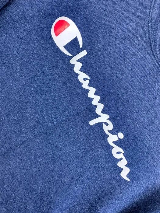 Champion Champion sweatshirt size L blue big logo vintage Size US L / EU 52-54 / 3 - 2 Thumbnail