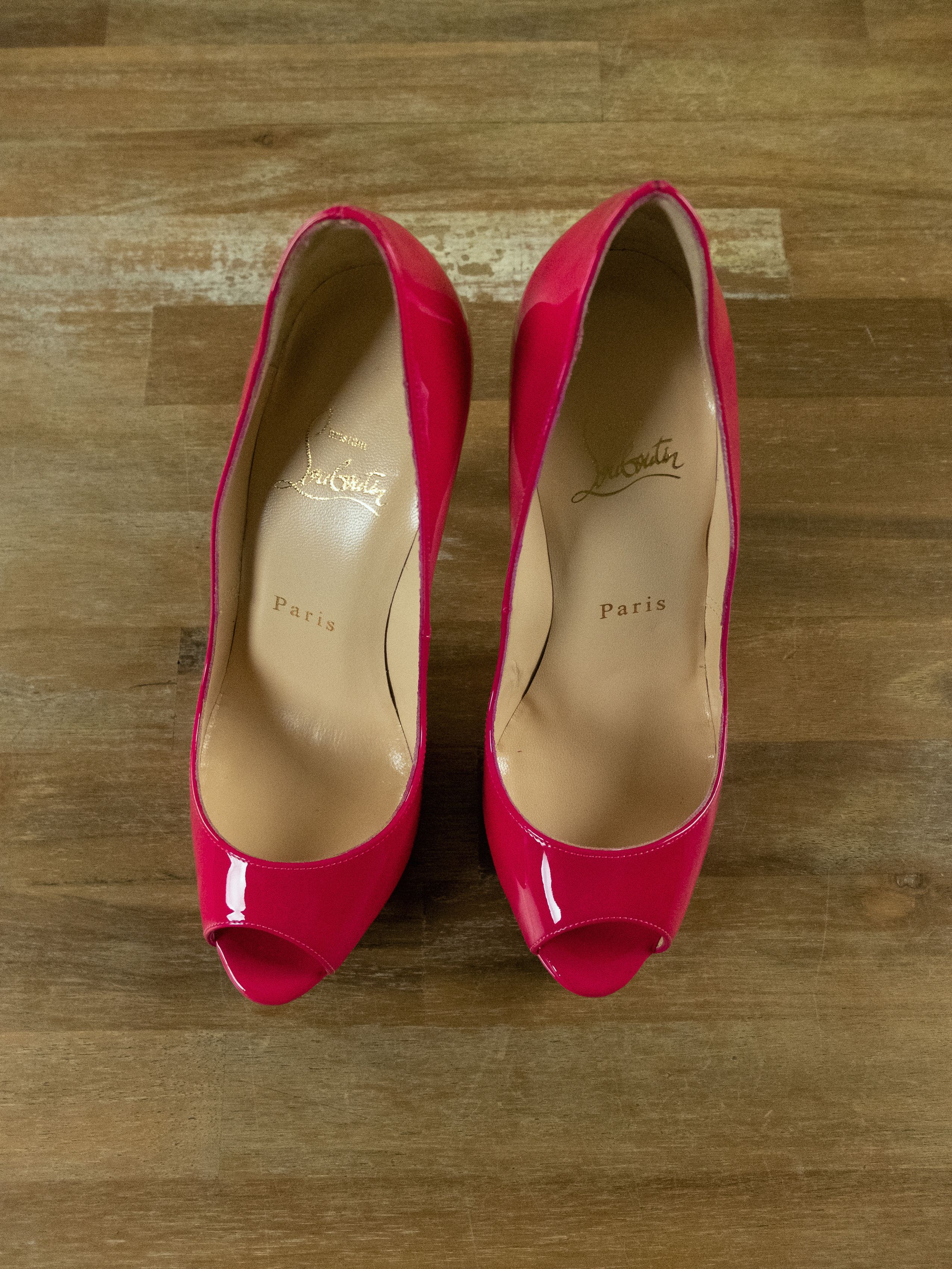 Christian Louboutin CHRISTIAN LOUBOUTIN Yolanda hot pink patent leather pumps Size US 6.5 / IT 36.5 - 2 Thumbnail