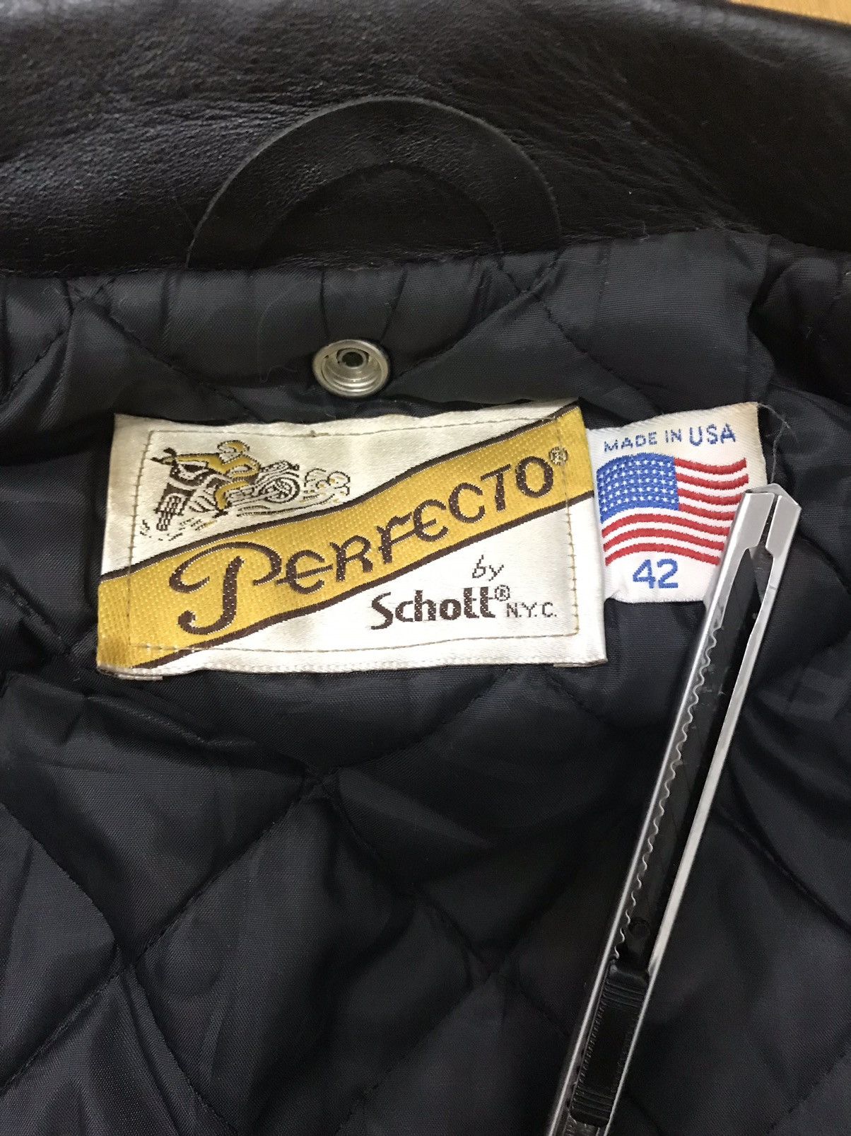Schott × Seditionaries Rare🔥Vintage Schott Perfecto Black Leather Jacket Size US M / EU 48-50 / 2 - 18 Thumbnail
