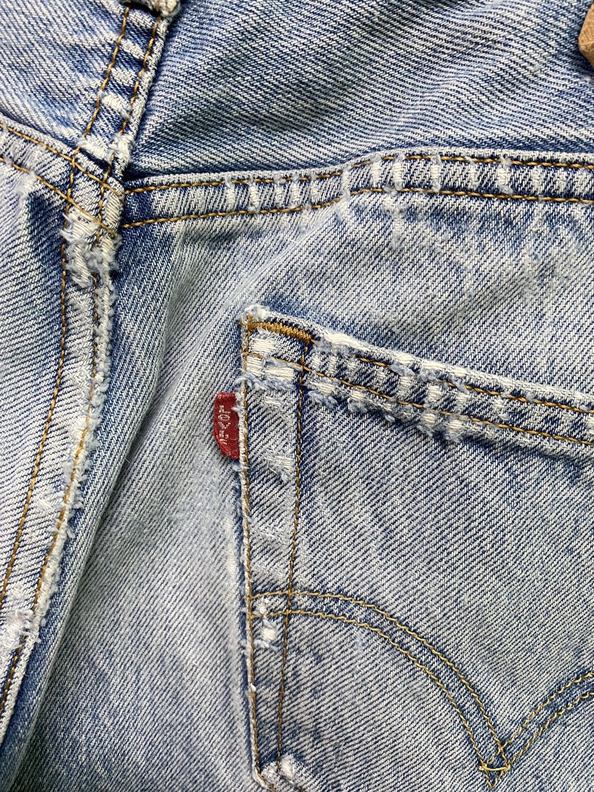 Disney × Levi's × Vintage Vintage LEVIS 501 Distressed Ripped Denim -L76 Size US 32 / EU 48 - 16 Thumbnail
