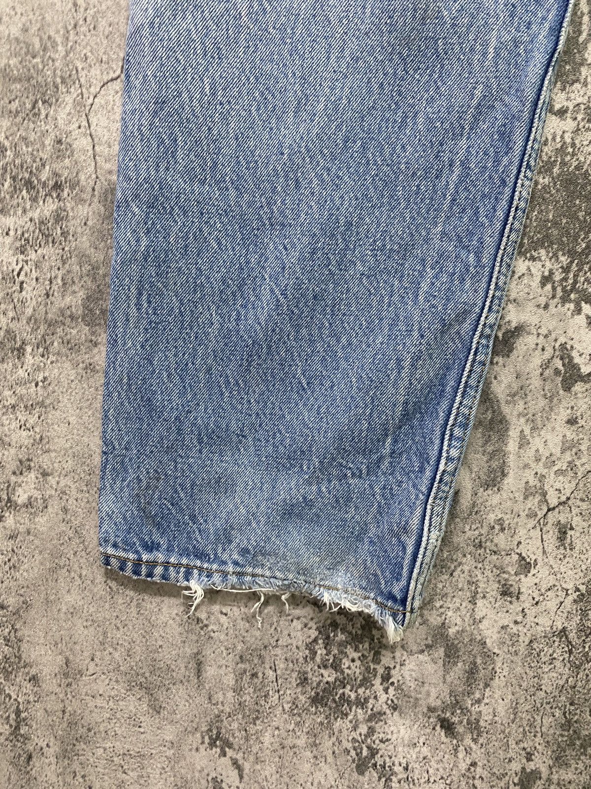 Disney × Levi's × Vintage Vintage LEVIS 501 Distressed Ripped Denim -L76 Size US 32 / EU 48 - 18 Thumbnail