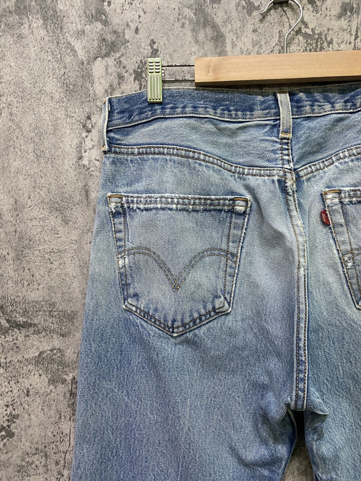 Disney × Levi's × Vintage Vintage LEVIS 501 Distressed Ripped Denim -L76 Size US 32 / EU 48 - 19 Thumbnail