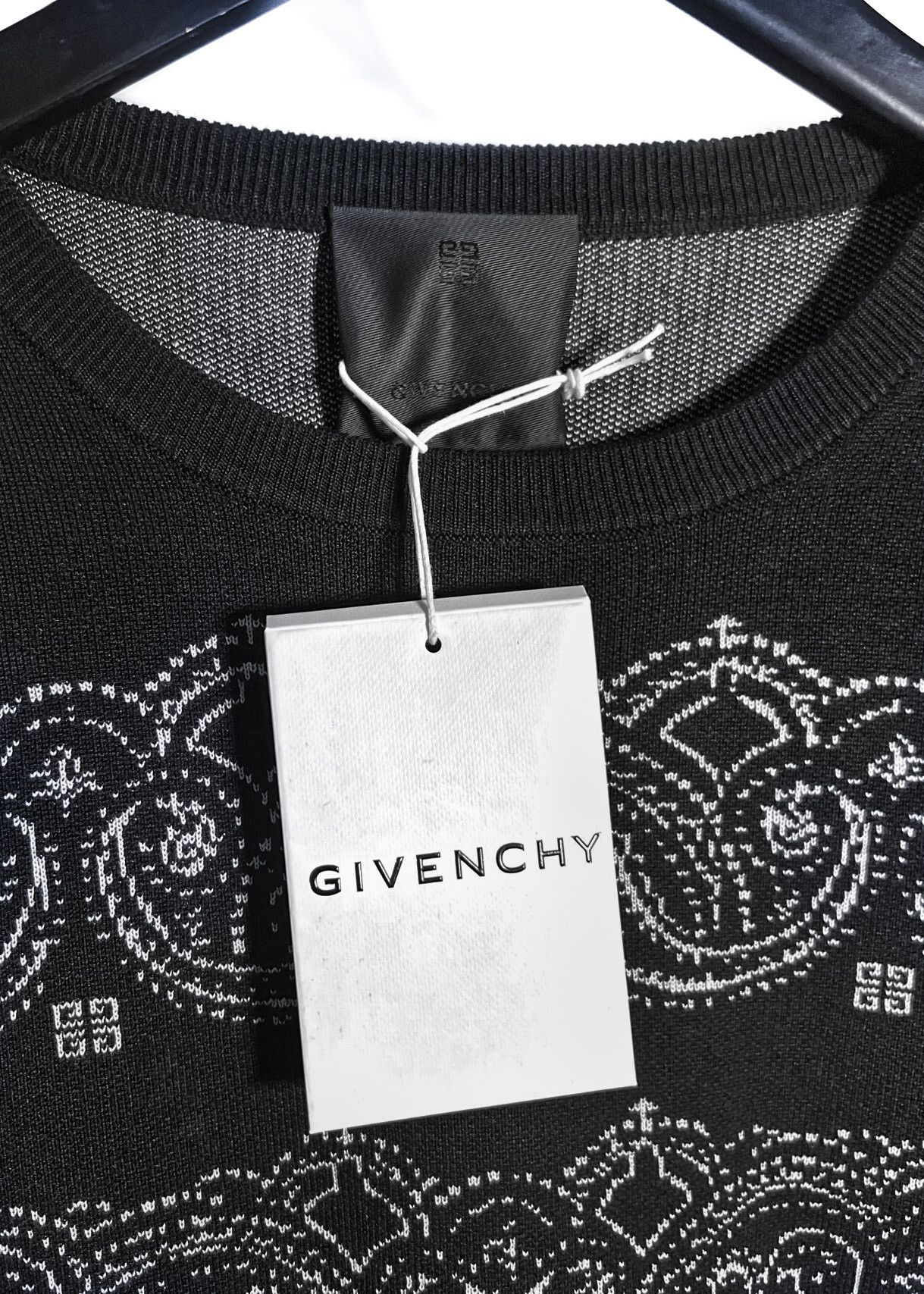 Givenchy Givenchy Black Ivory Intersia Bandana Logo Silk Sweater Size US S / EU 44-46 / 1 - 3 Thumbnail