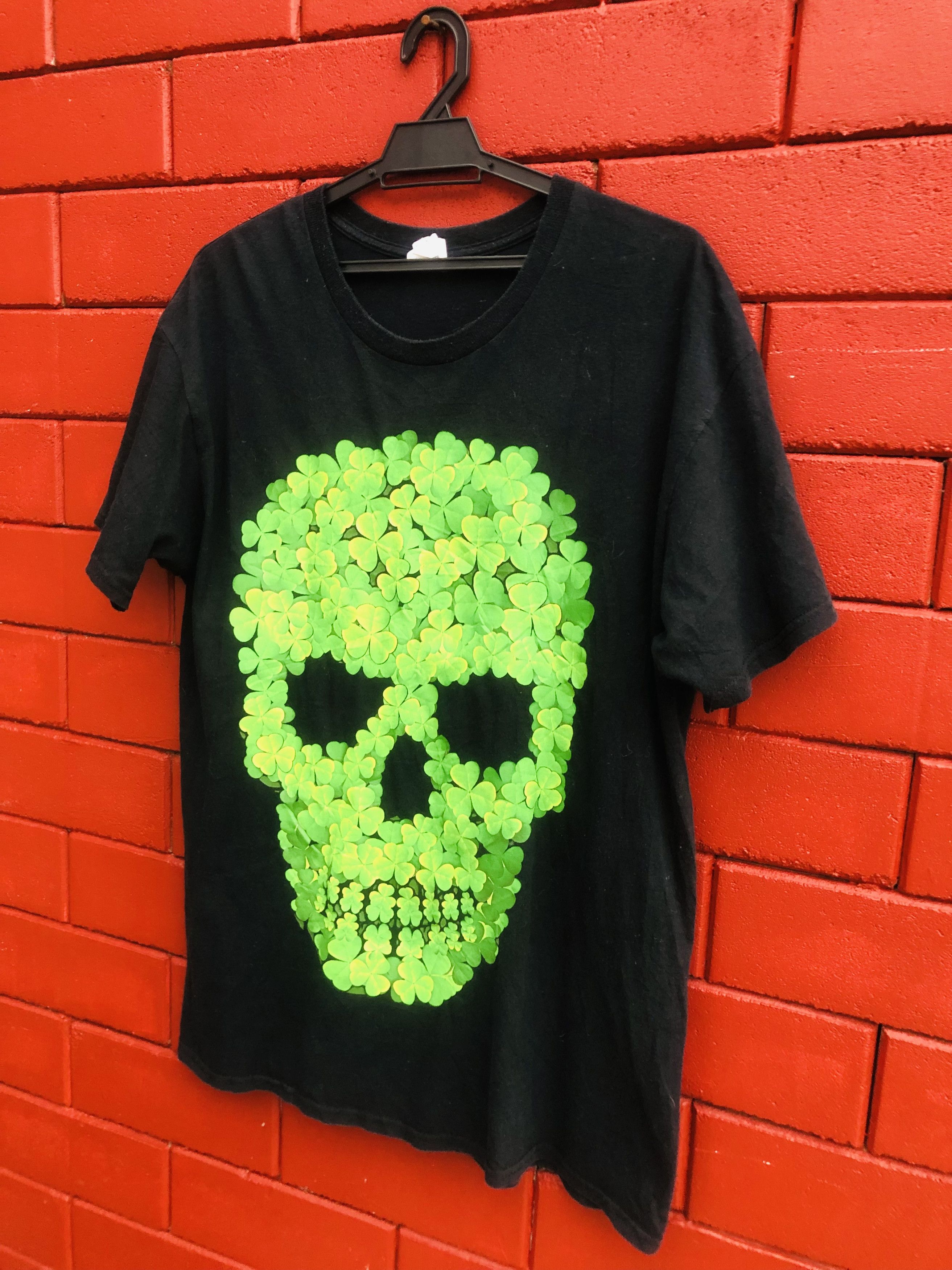 Japanese Brand × Vintage Vintage Floral Skull Designed Fashion Style Shirt Size US L / EU 52-54 / 3 - 5 Thumbnail