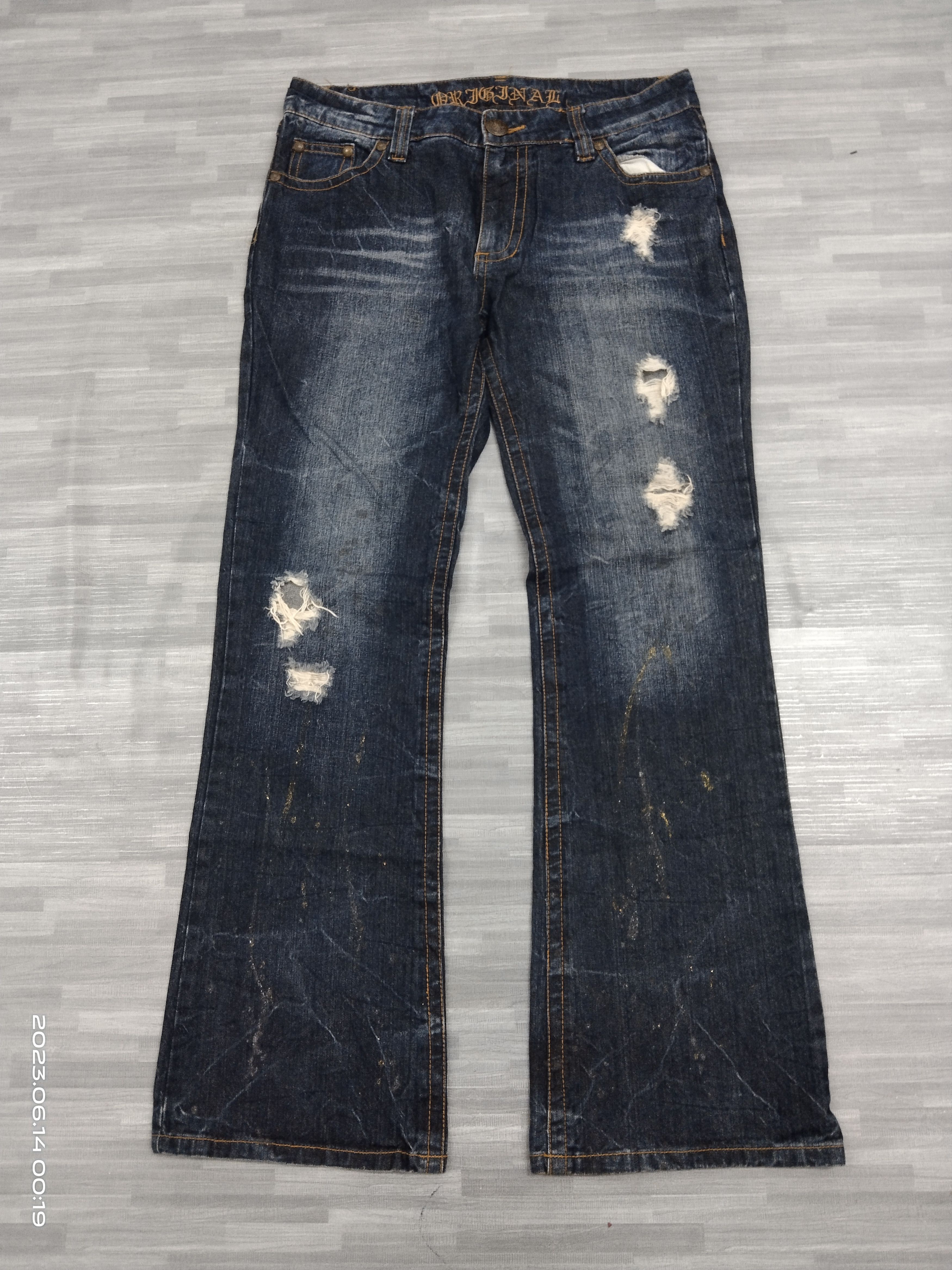 Japanese Brand FLARE SPLATTER SICK RIPED ORIGINAL JEANS Size US 33 - 2 Thumbnail