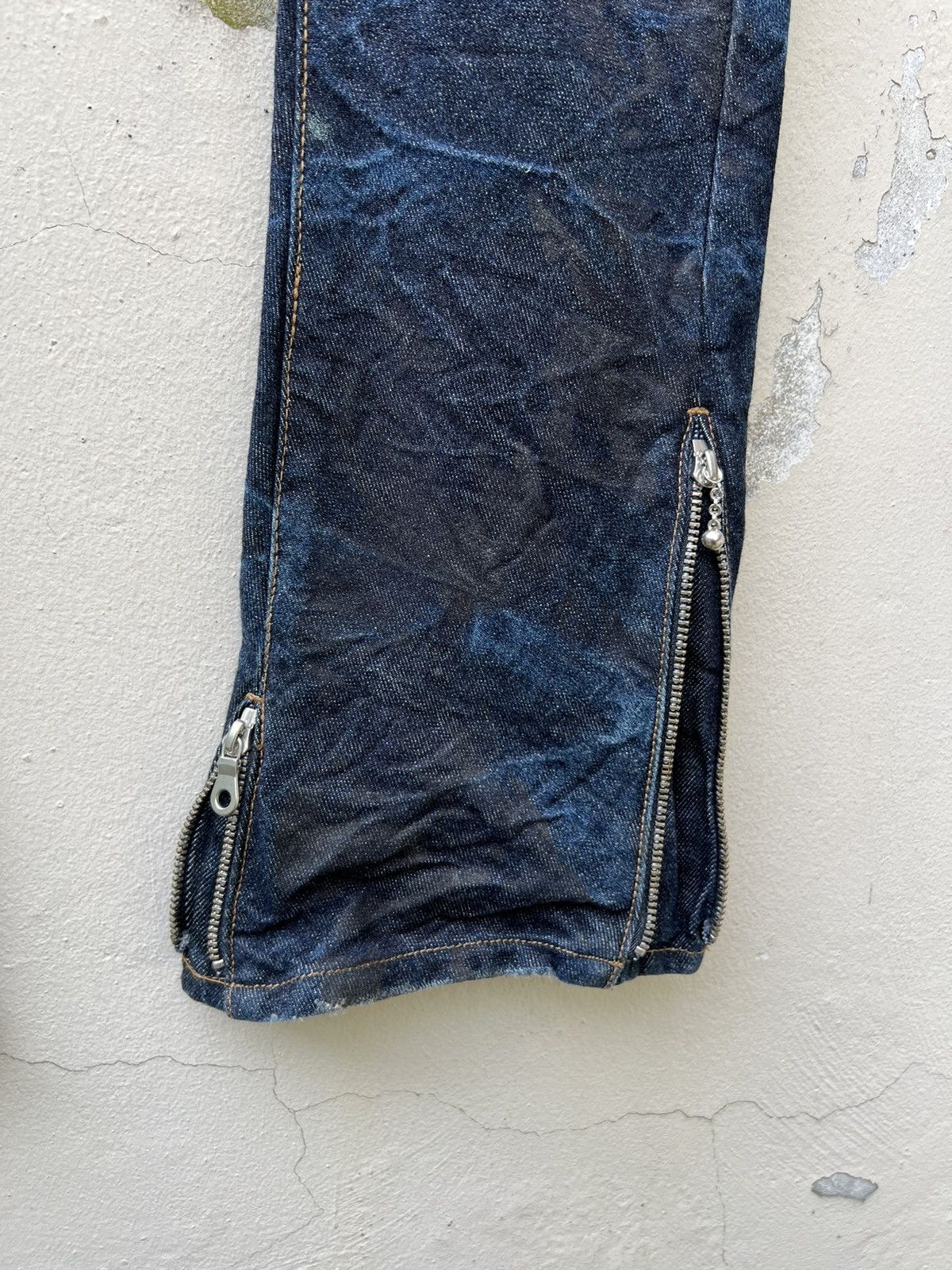 Vintage Vintage FUGA Japan Wax Blue Denim Curve Leg Flare Jeans Size US 29 - 15 Thumbnail