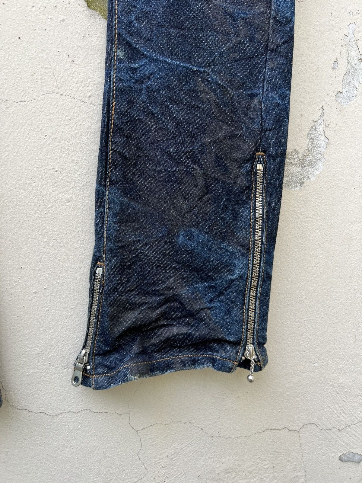 Vintage Vintage FUGA Japan Wax Blue Denim Curve Leg Flare Jeans Size US 29 - 14 Thumbnail