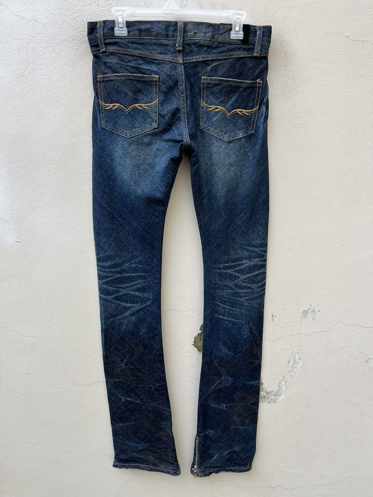 Vintage Vintage FUGA Japan Wax Blue Denim Curve Leg Flare Jeans Size US 29 - 16 Thumbnail