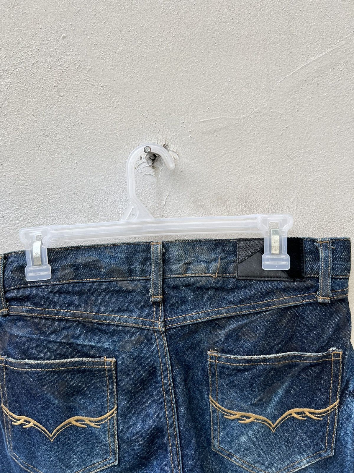 Vintage Vintage FUGA Japan Wax Blue Denim Curve Leg Flare Jeans Size US 29 - 20 Thumbnail
