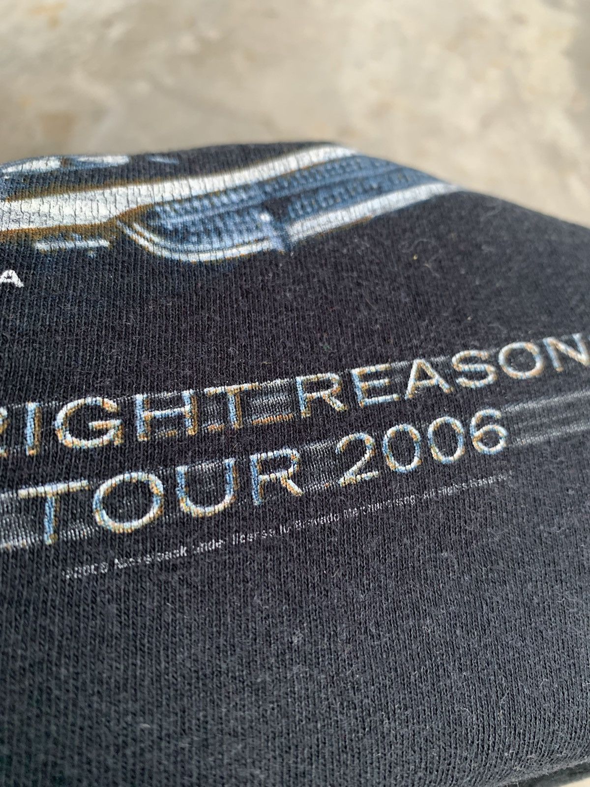 Band Tees faded Vintage Y2K NickelBack World Tour Band Tshirt Size US S / EU 44-46 / 1 - 4 Thumbnail