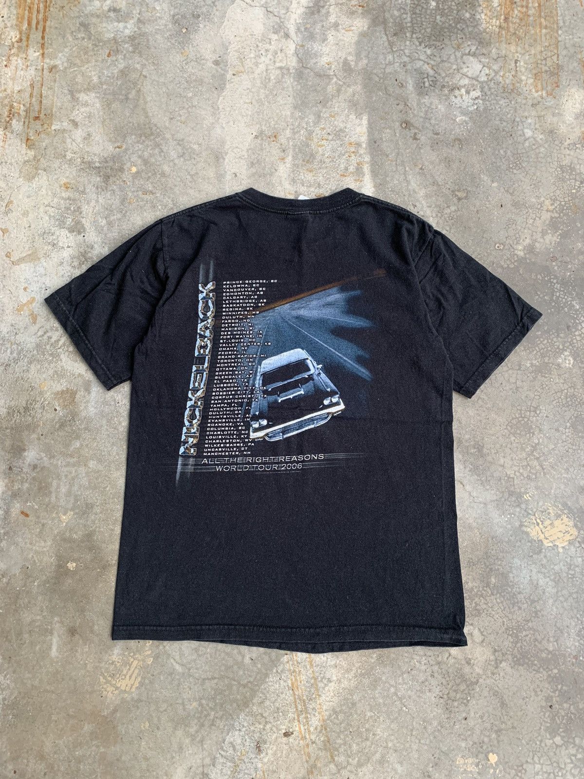 Band Tees faded Vintage Y2K NickelBack World Tour Band Tshirt Size US S / EU 44-46 / 1 - 3 Thumbnail