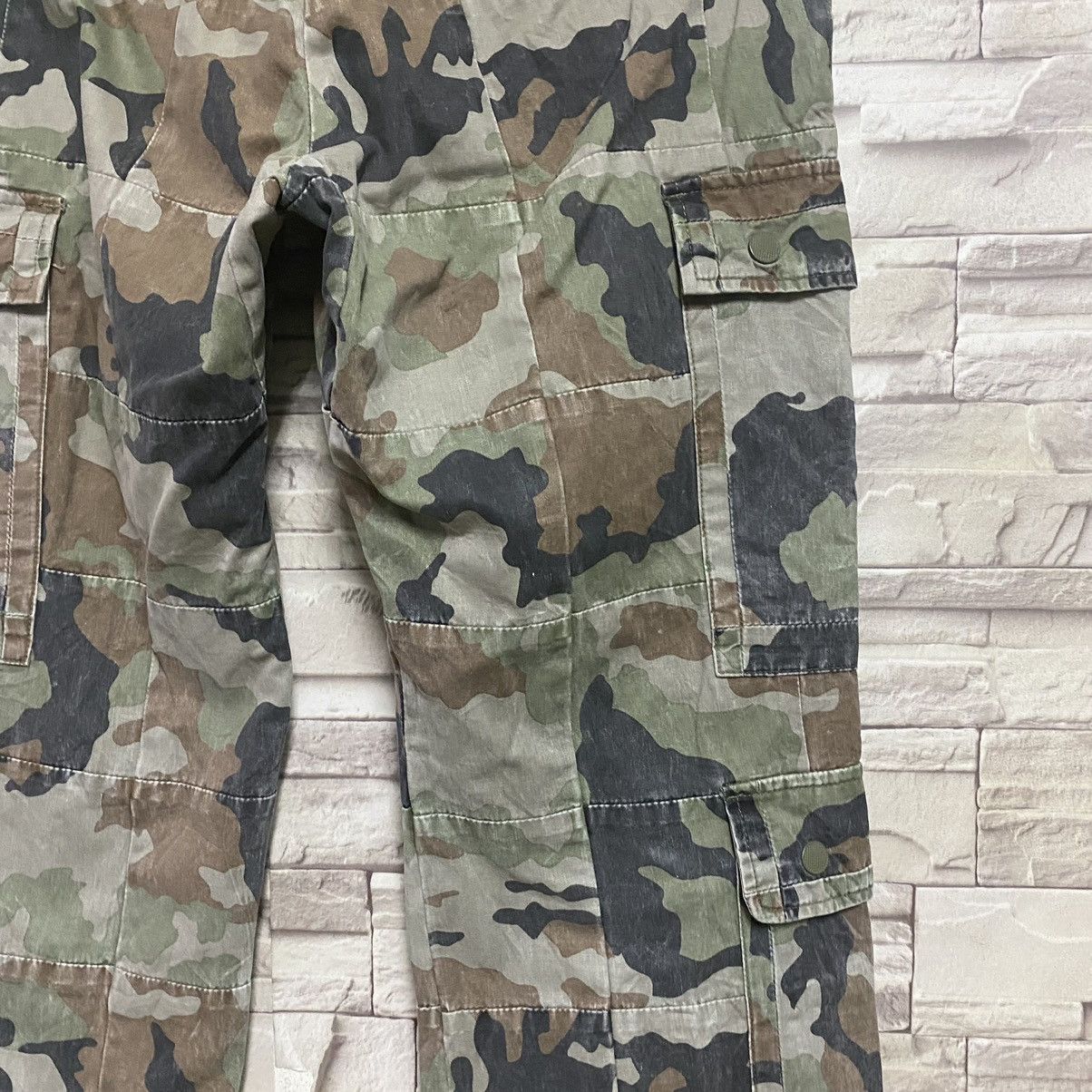 Stussy Vintage Stussy Cargo Pants Camo Patchwork Size US 32 / EU 48 - 19 Thumbnail