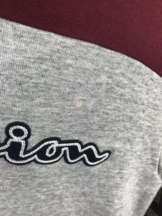 Champion Champion sweatshirt big logo size Medium vintage band tee Size US M / EU 48-50 / 2 - 3 Thumbnail