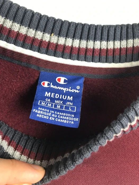 Champion Champion sweatshirt big logo size Medium vintage band tee Size US M / EU 48-50 / 2 - 4 Thumbnail
