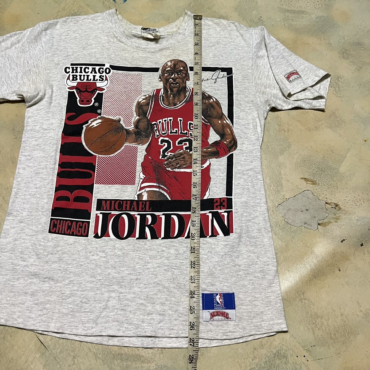 NBA Vintage Chicago Bulls Micheal Jordan T-Shirt Size US L / EU 52-54 / 3 - 18 Thumbnail