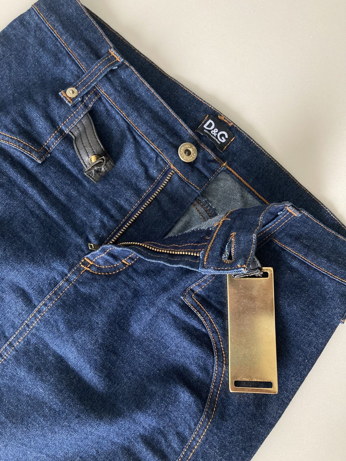 Dolce & Gabbana D&G BIG LOGO DENIM SKIRT Size 27" / US 4 / IT 40 - 3 Thumbnail