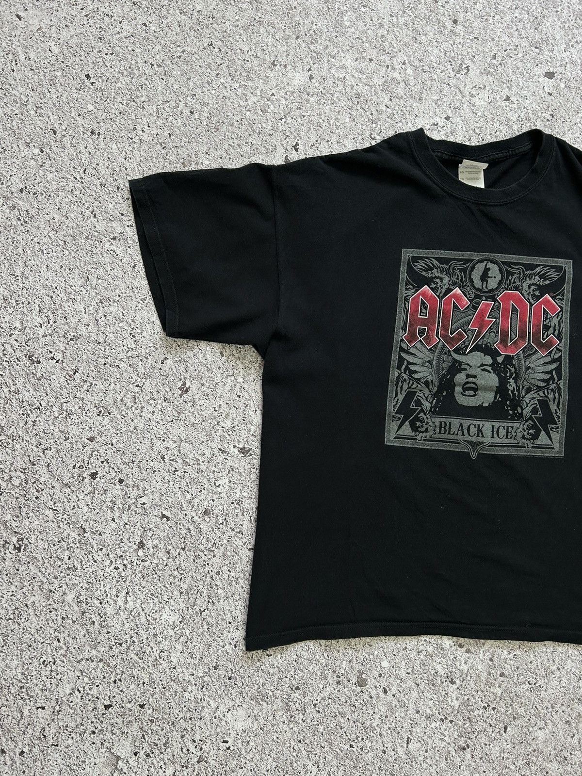 AC/DC × Band Tees Vintage AC/DC European Tour “Black Ice” 2009 T-shirt Size US XL / EU 56 / 4 - 2 Thumbnail