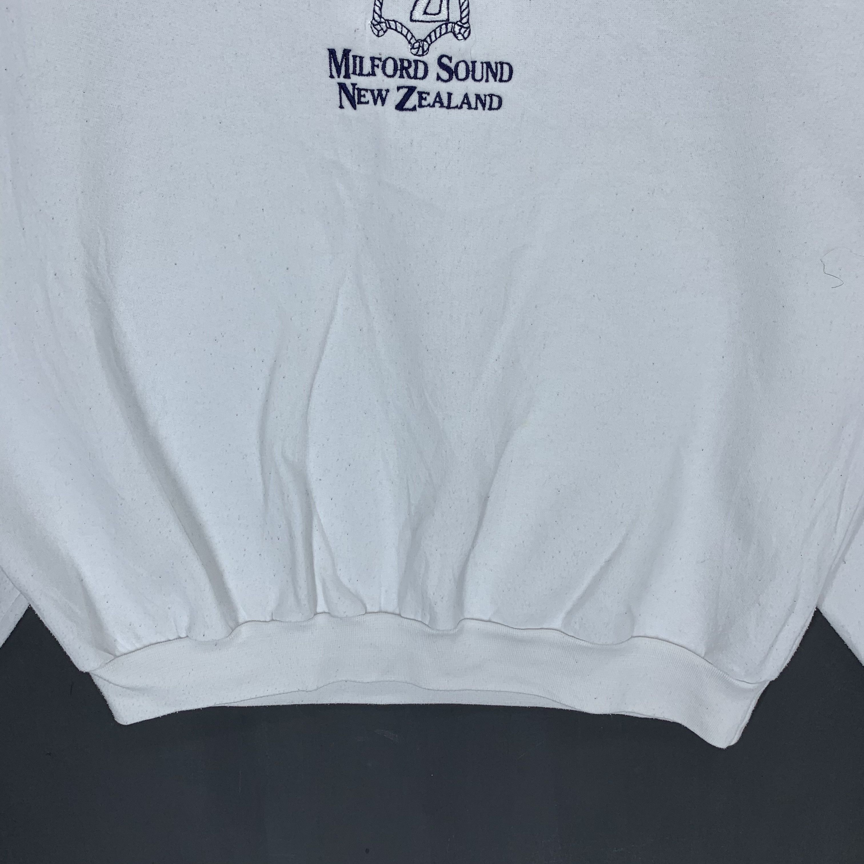 Vacation Milford Sound New Zealand Sweatshirts #3018-74 Size US M / EU 48-50 / 2 - 4 Thumbnail