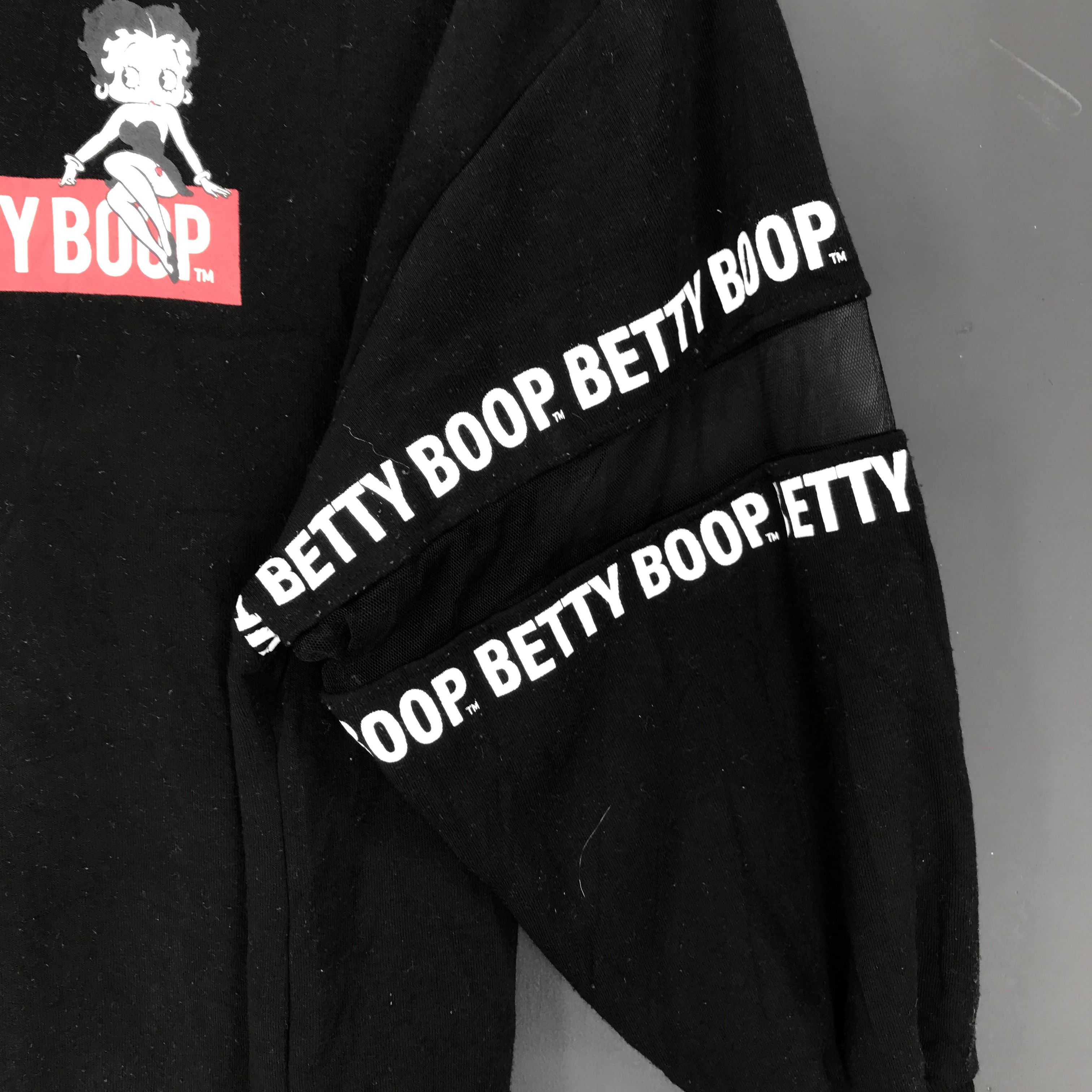 Cartoon Network Strage Heaven X Betty Boop Box Logo Sweatshirt #1851-73 Size L / US 10 / IT 46 - 6 Thumbnail