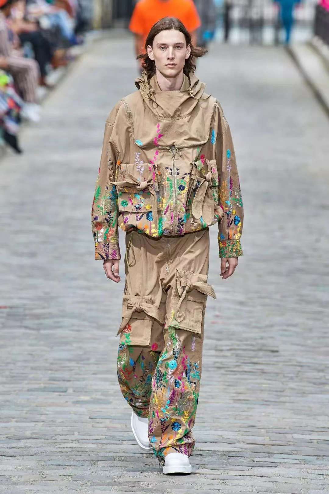 Louis Vuitton SS20 runway flower embroidered bee keeper parka jacket Size US S / EU 44-46 / 1 - 2 Thumbnail