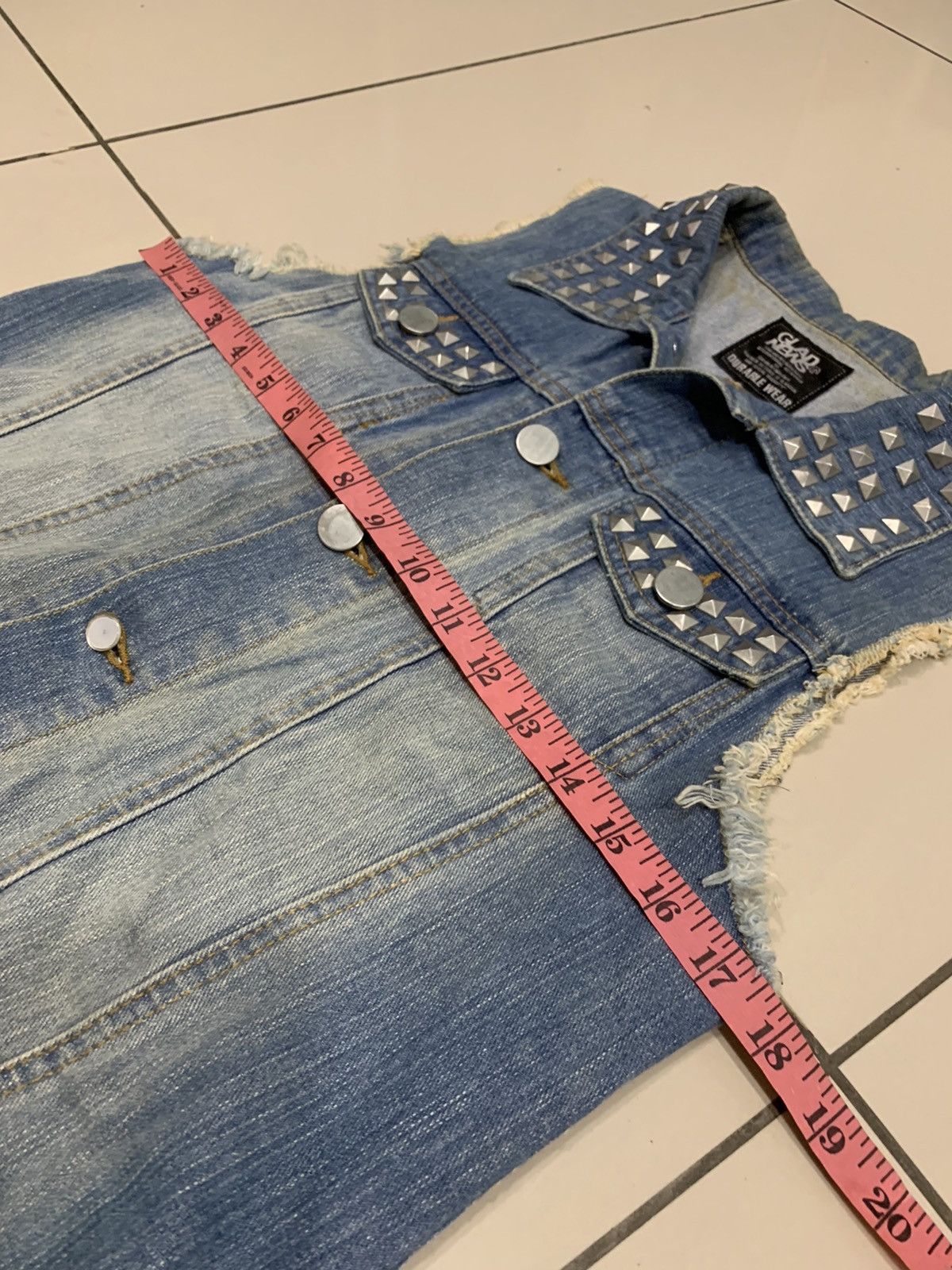 Japanese Brand GLAD NEWS STUDDED SKULL BIG PRINT SLEVELESS DENIM JACKET Size US S / EU 44-46 / 1 - 3 Thumbnail