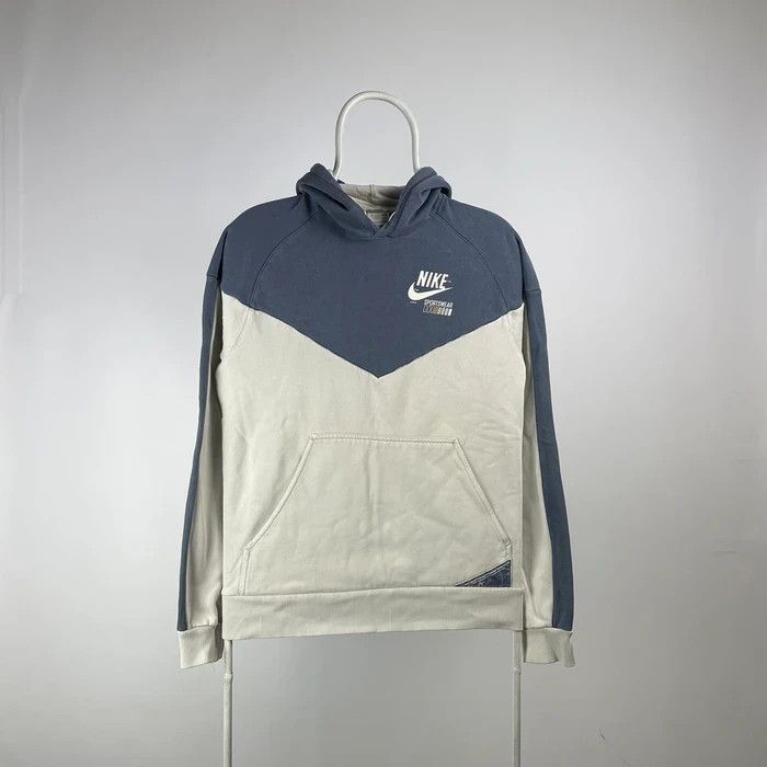 Nike Nike hoodie sportswear y2k vintage size Medium Size US M / EU 48-50 / 2 - 1 Thumbnail