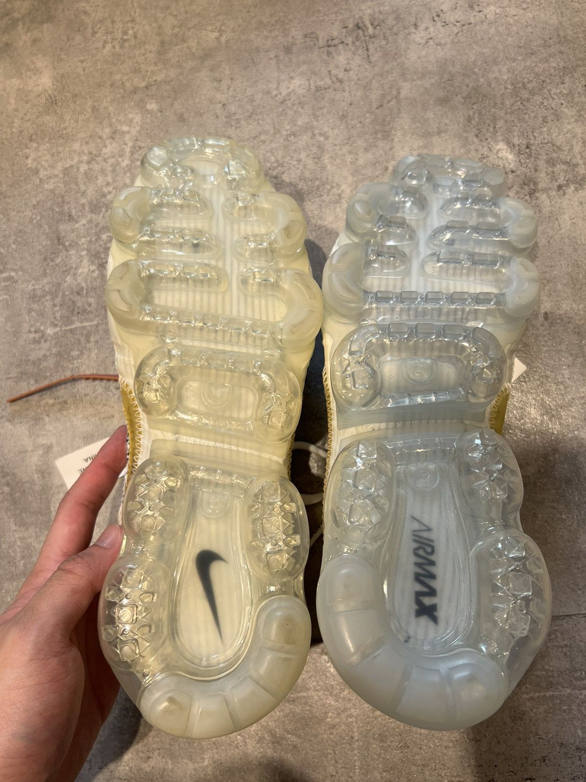 Nike × Off-White OFF-WHITE x Air VaporMax Part 2 2018 Size US 7 / EU 40 - 4 Thumbnail