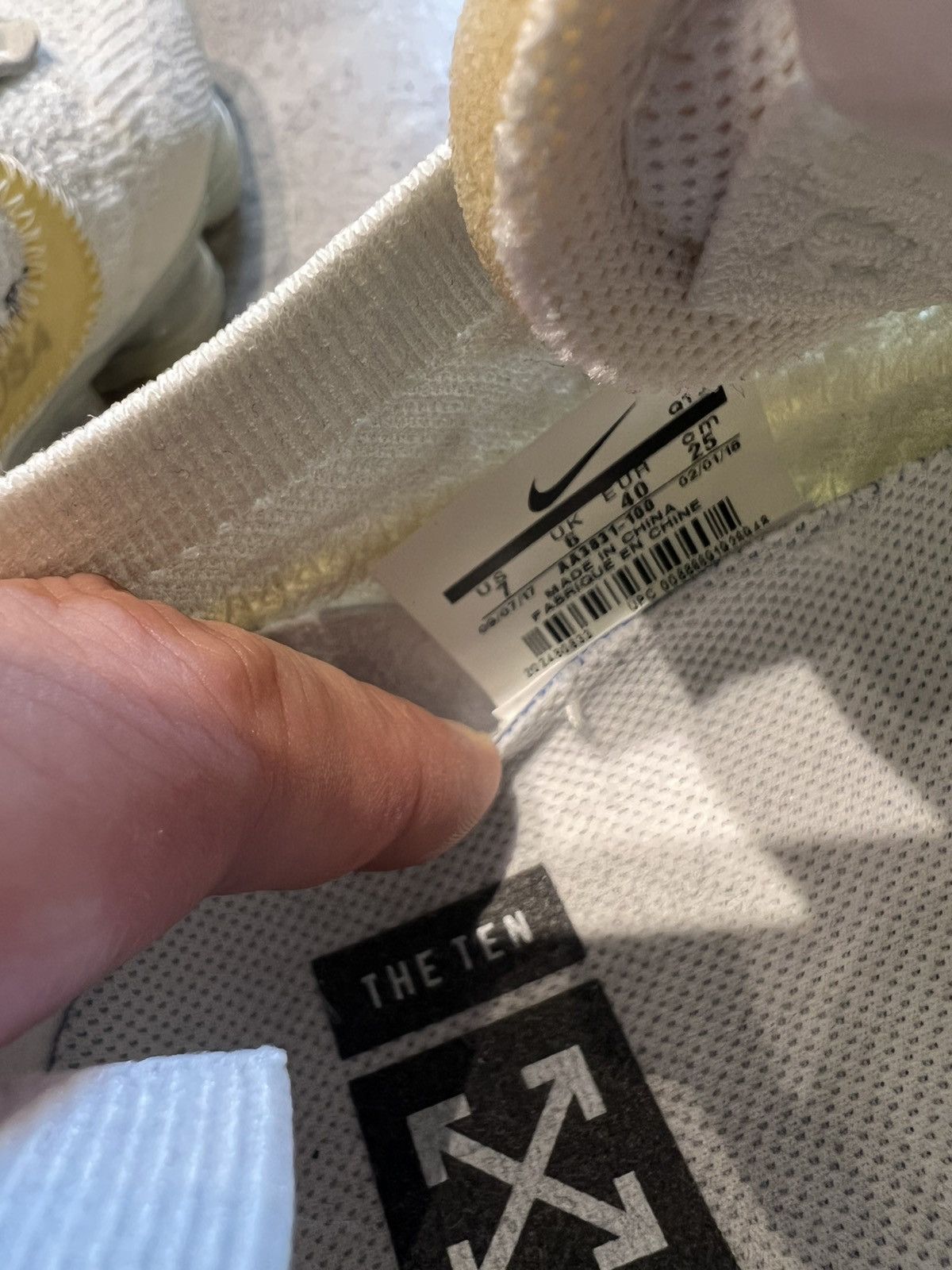 Nike × Off-White OFF-WHITE x Air VaporMax Part 2 2018 Size US 7 / EU 40 - 10 Thumbnail