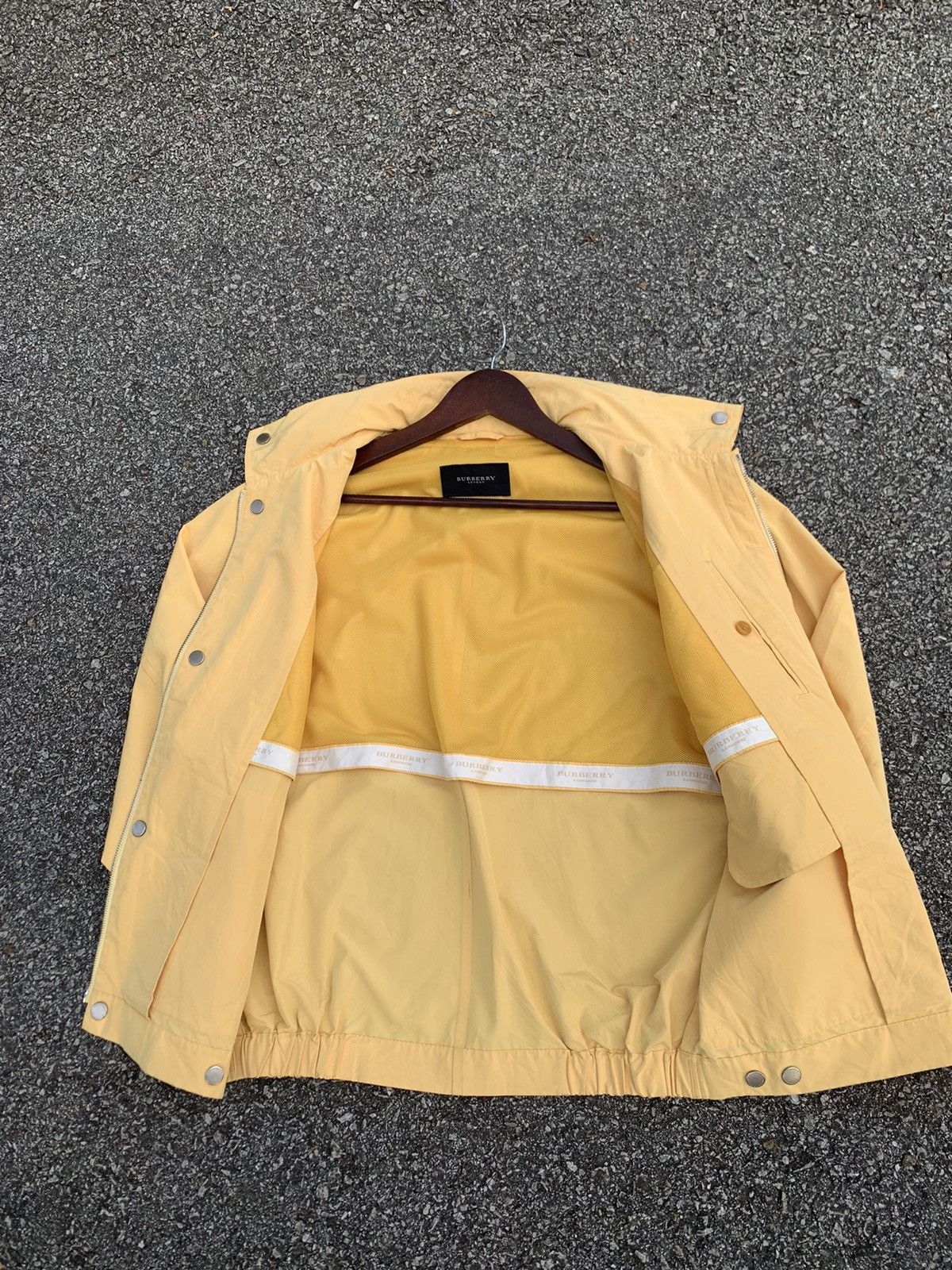Burberry 🔥BURBERRY LONDON UTILITY YELLOW BOMBER JACKET Size US M / EU 48-50 / 2 - 8 Thumbnail