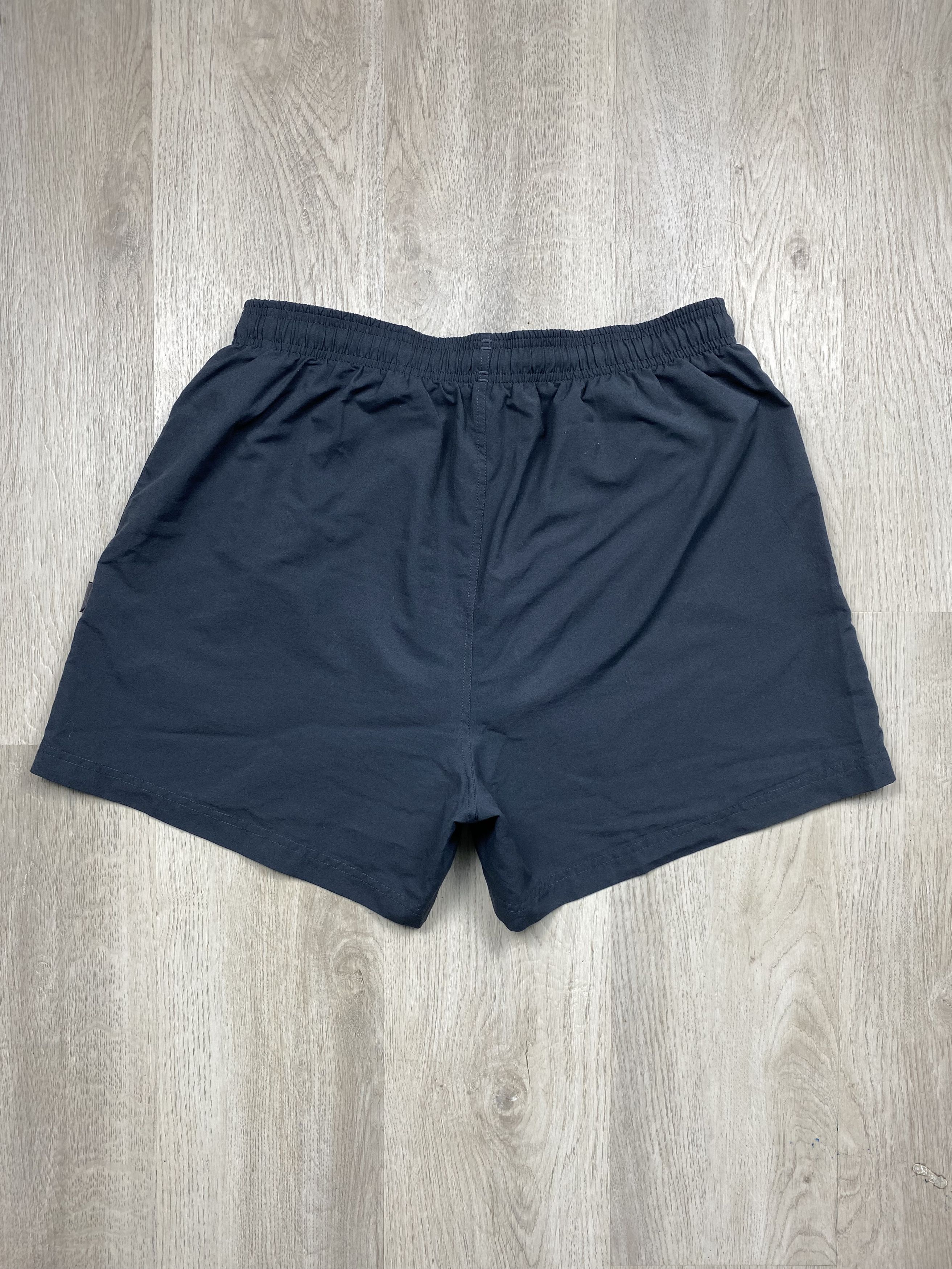 Adidas Vintage Adidas Mens Nylon Shorts Y2K Size US 36 / EU 52 - 7 Thumbnail