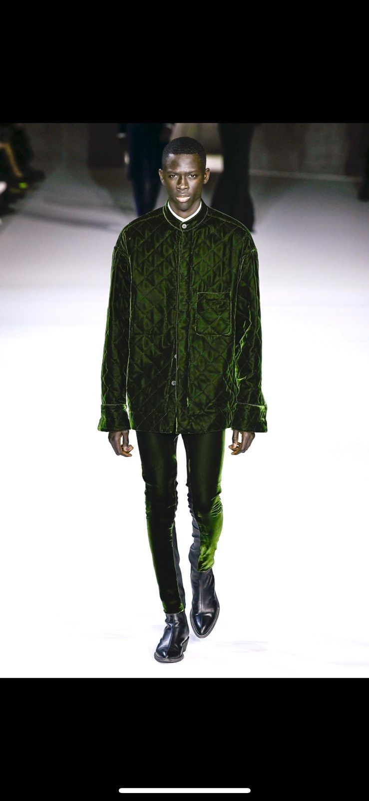 Haider Ackermann Haider Ackermann fall 2020 runway look 13 velvet jacket Size US XXS / EU 40 - 1 Thumbnail