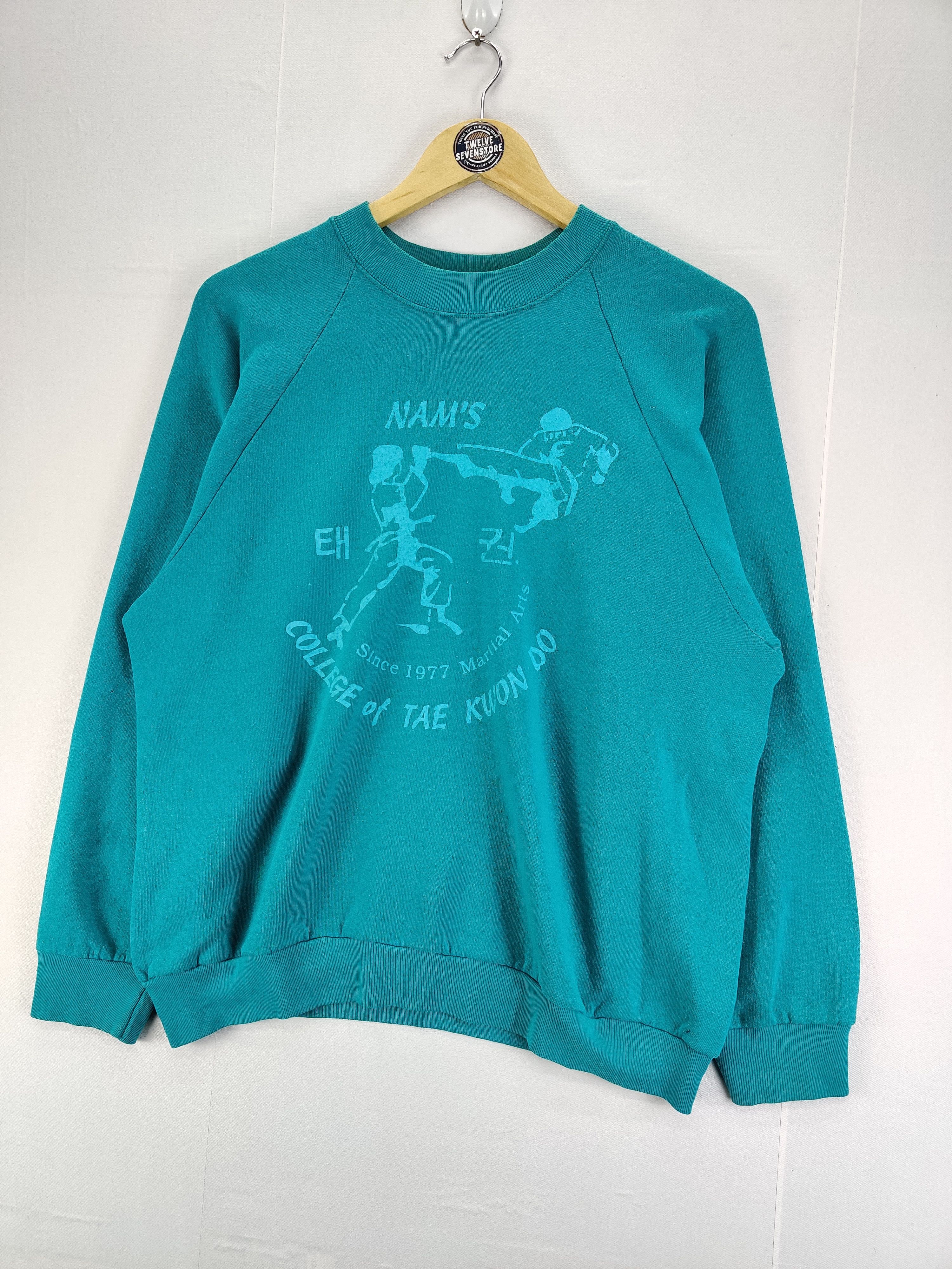Fruit Of The Loom Vintage 90's Nam's College Of Taekwndo Sweatshirt Size US L / EU 52-54 / 3 - 2 Thumbnail