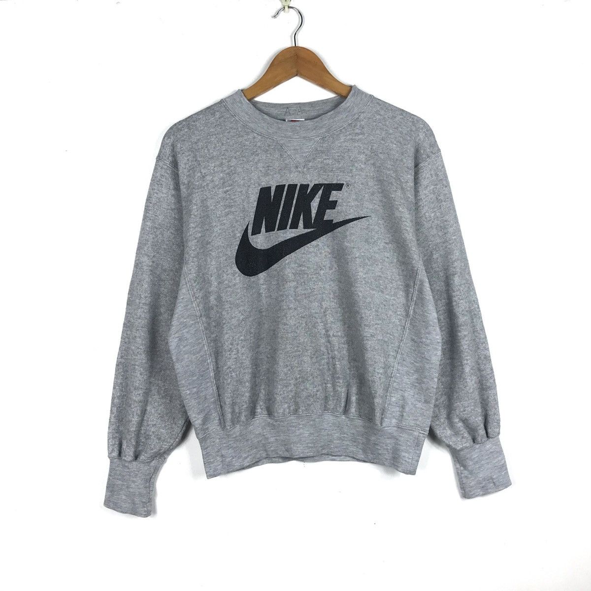 Nike vintage nike swoosh big logo jumper pullover sweatshirt Size US M / EU 48-50 / 2 - 1 Thumbnail