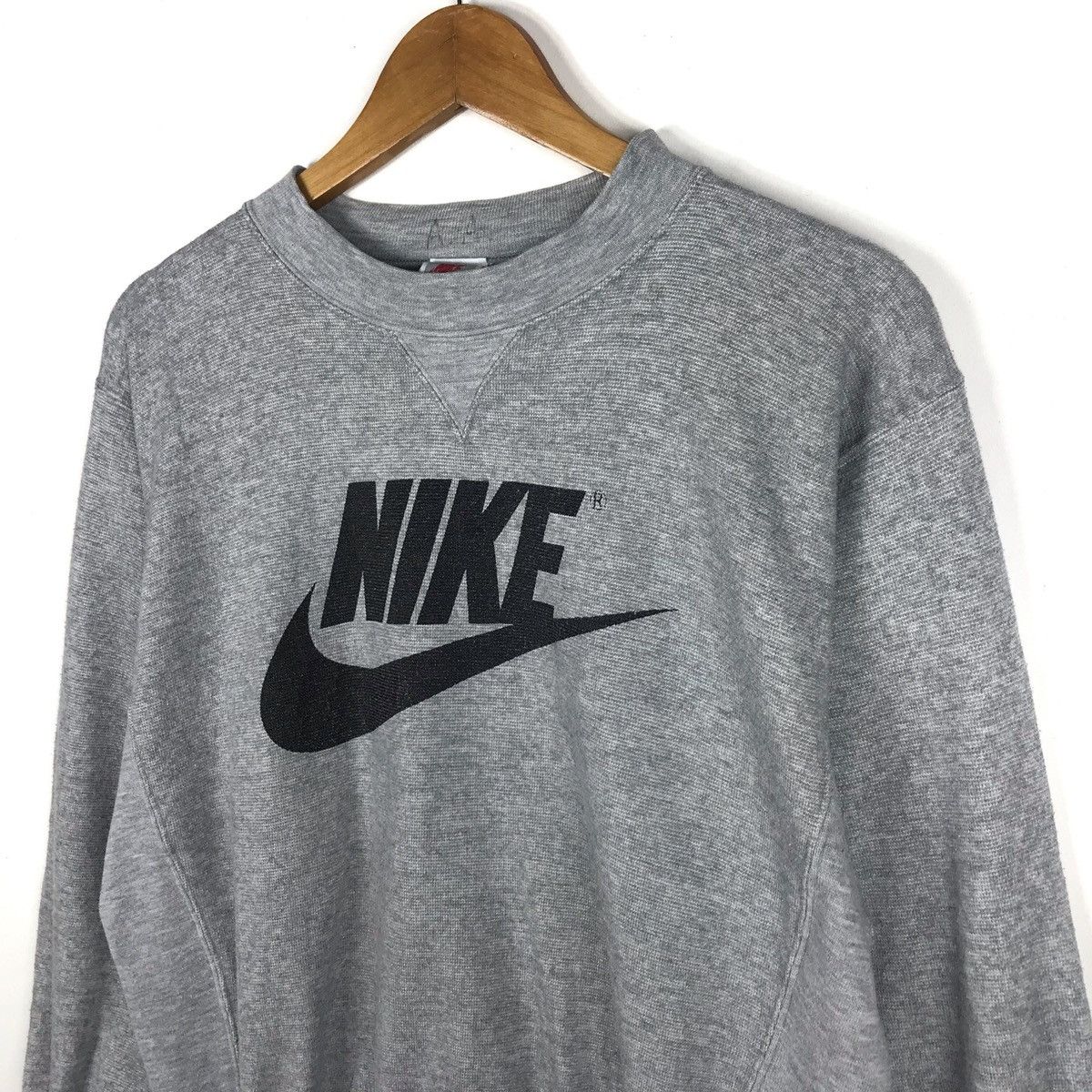 Nike vintage nike swoosh big logo jumper pullover sweatshirt Size US M / EU 48-50 / 2 - 4 Thumbnail