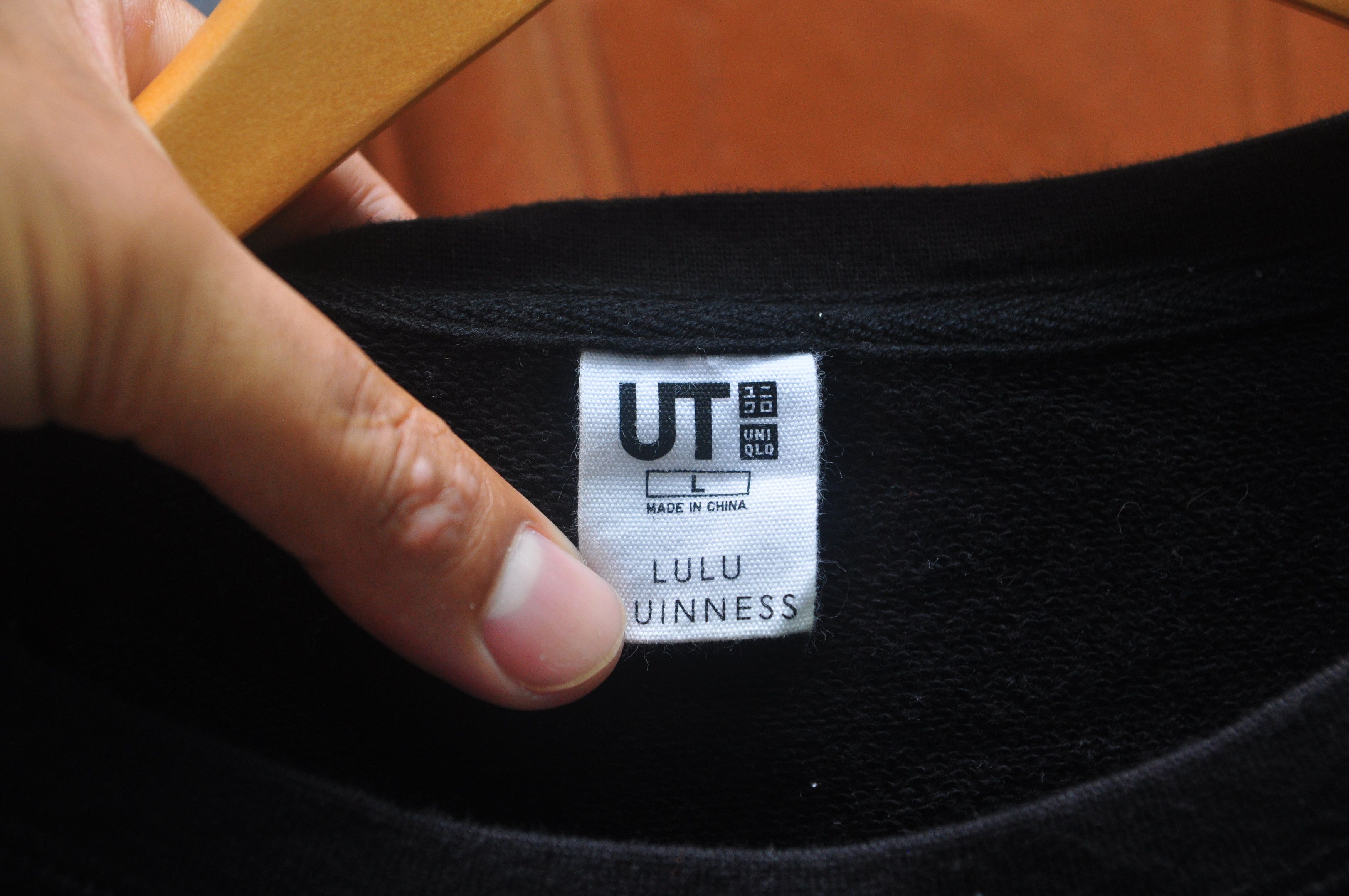 Japanese Brand × Uniqlo × Vintage Uniqlo X Lulu Guinness Shirt Travis Scott Fashion style Size US M / EU 48-50 / 2 - 4 Thumbnail