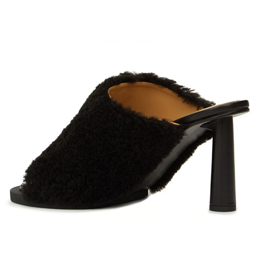 Jacquemus JACQUEMUS La Montagne black shearling mules sandals shoes 40 Size US 10 / IT 40 - 6 Thumbnail