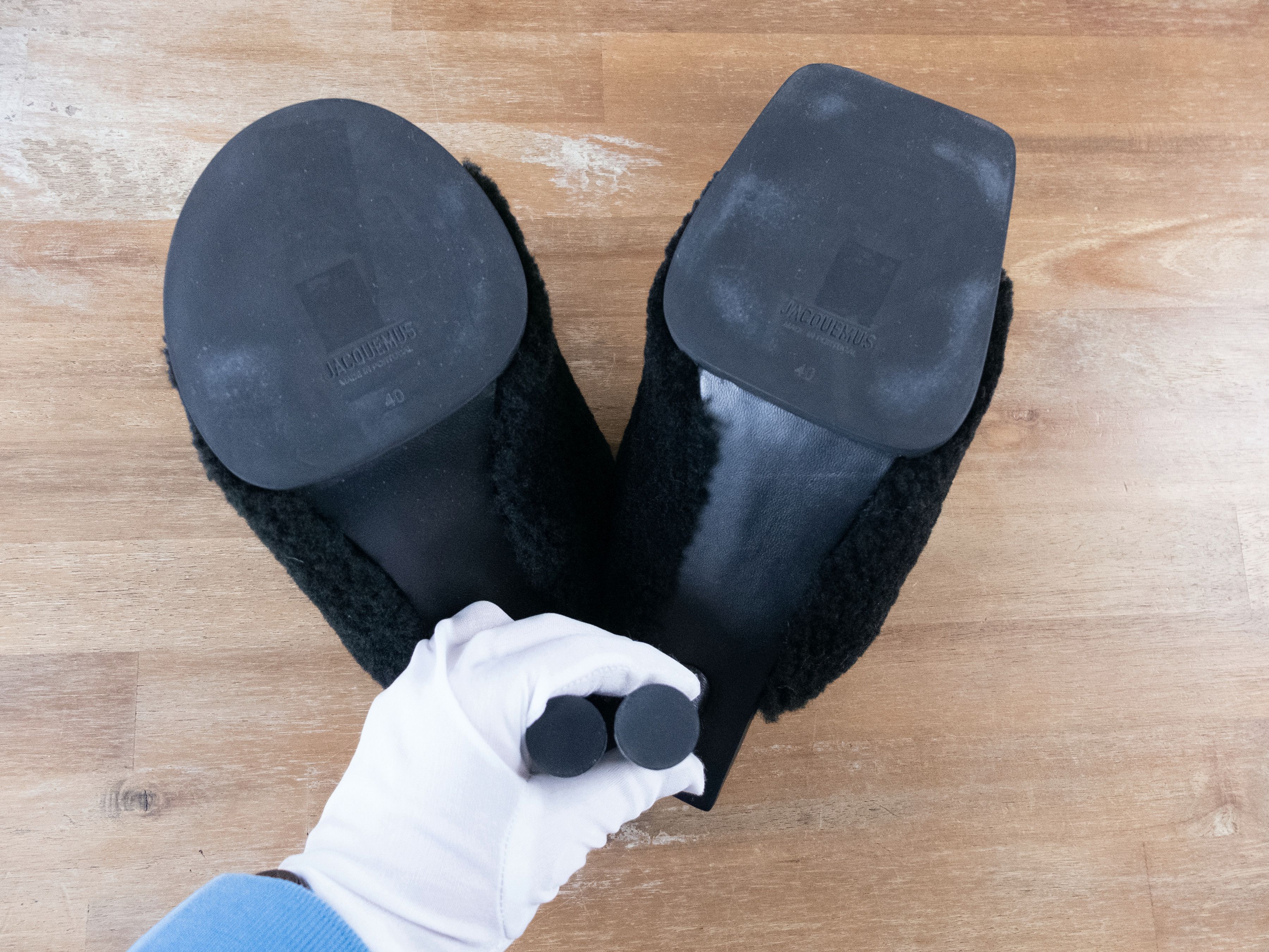 Jacquemus JACQUEMUS La Montagne black shearling mules sandals shoes 40 Size US 10 / IT 40 - 12 Thumbnail