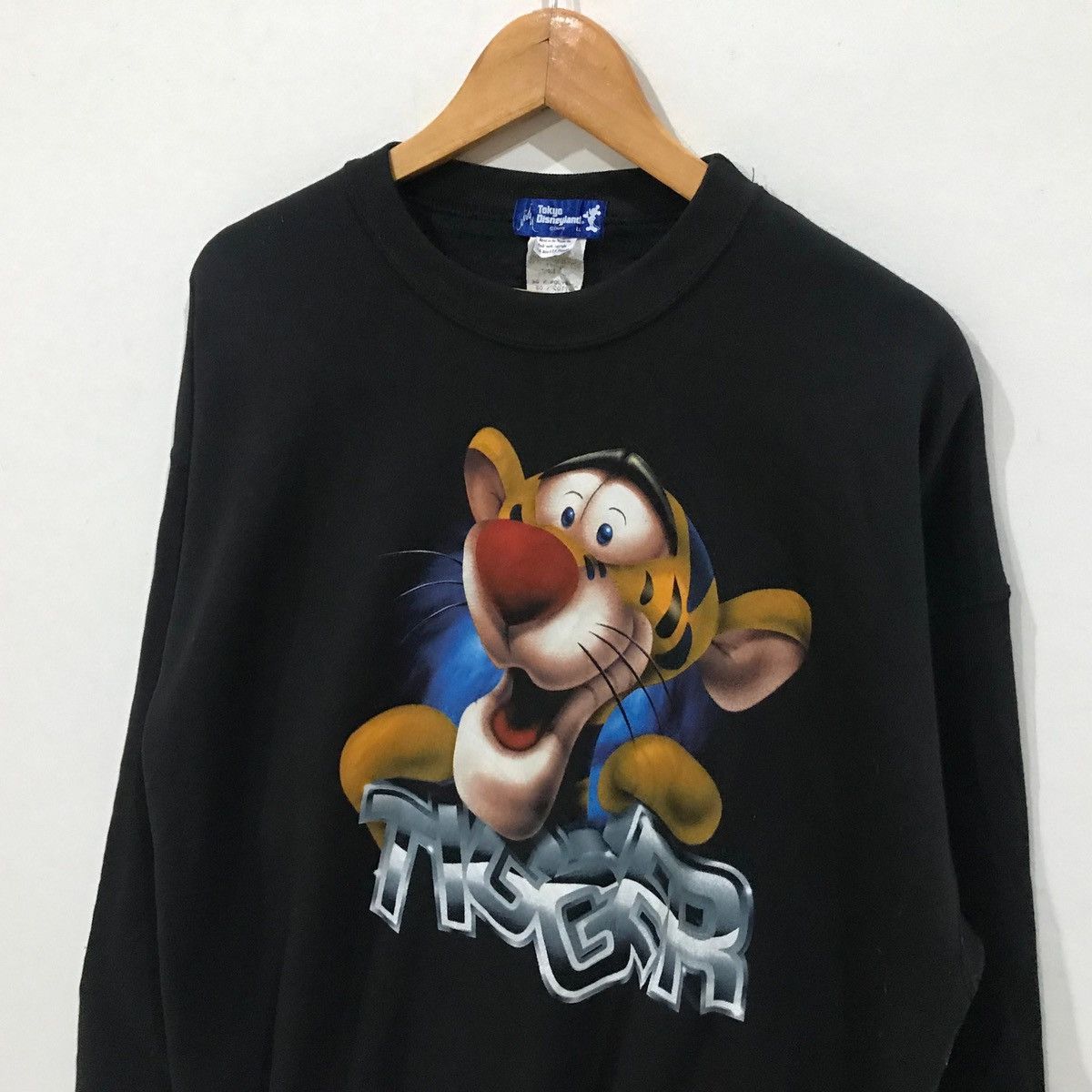 Cartoon Network vintage tigger tokyo disneyland jumper pullover sweatshirt Size US XL / EU 56 / 4 - 4 Thumbnail