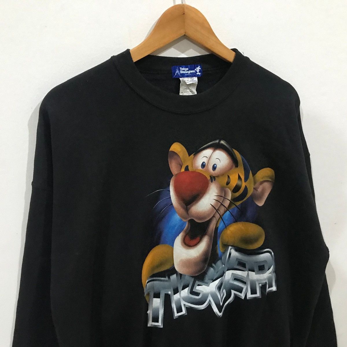 Cartoon Network vintage tigger tokyo disneyland jumper pullover sweatshirt Size US XL / EU 56 / 4 - 3 Thumbnail