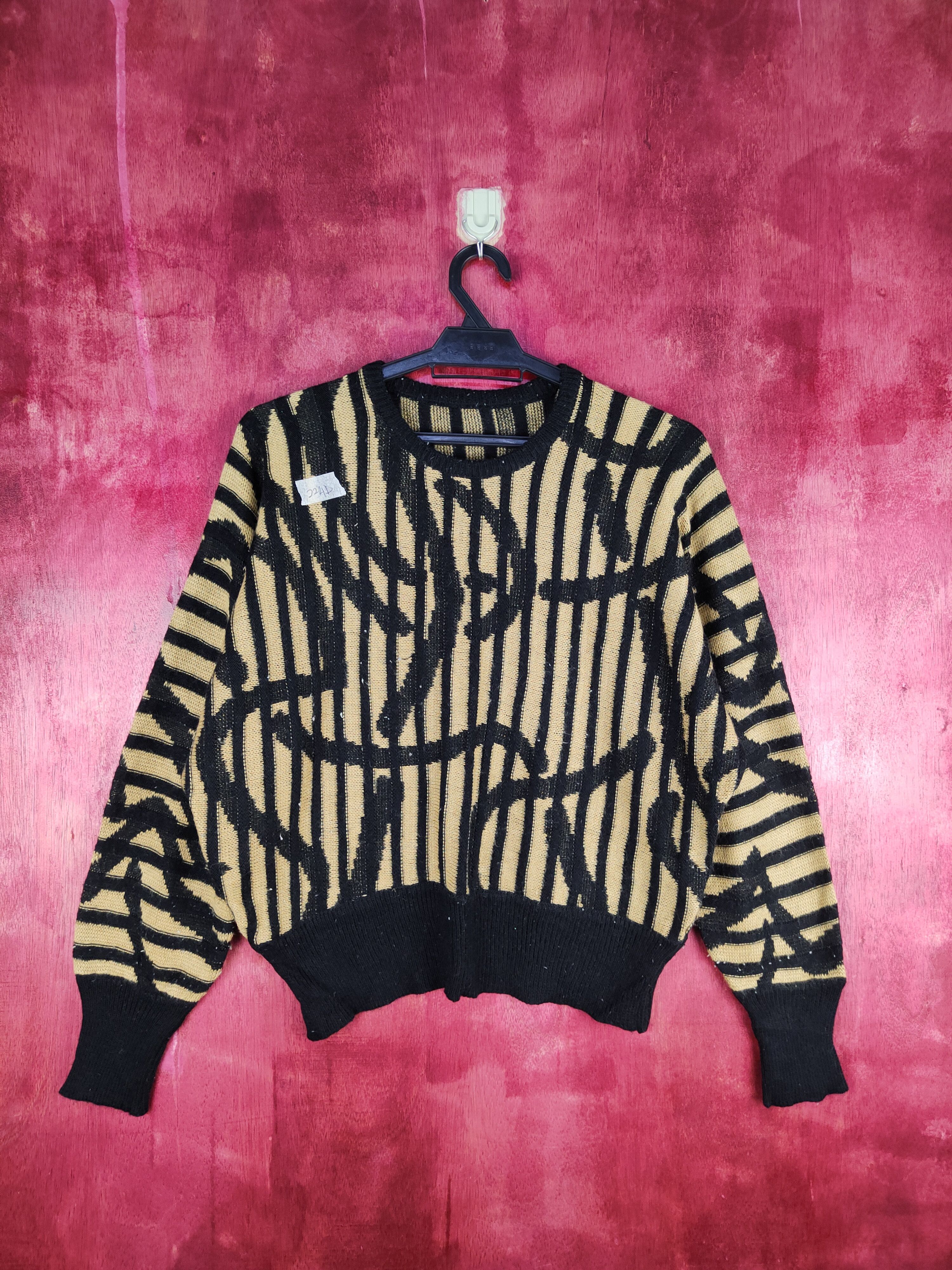 image of Art Black/yellow Knitwear Sweatshirt 224B, Women's (Size Medium)