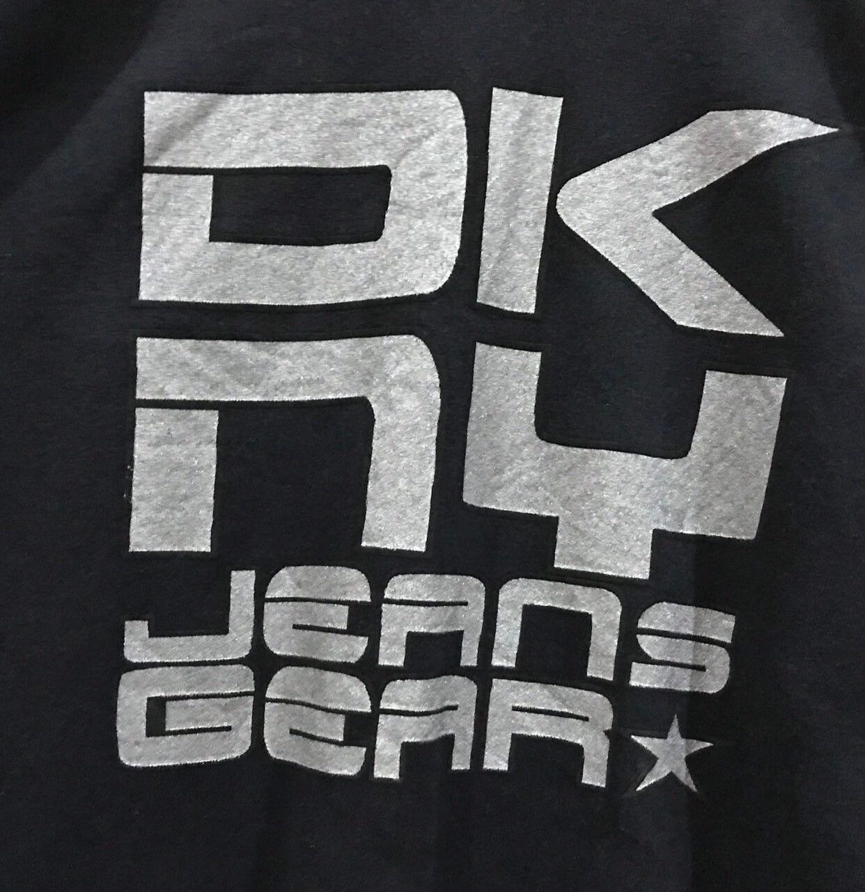 DKNY vintage dkny big logo jumper pullover sweatshirt Size US XL / EU 56 / 4 - 4 Thumbnail