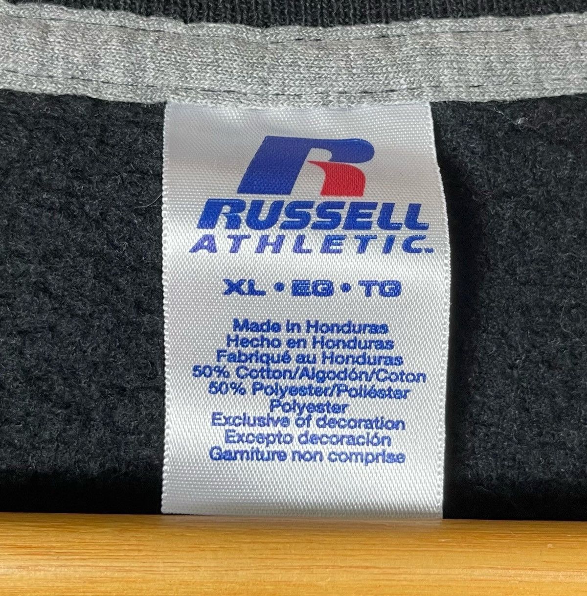 Russell Athletic vintage russell athletic manogue scrings jumper pullover Size US XL / EU 56 / 4 - 7 Thumbnail