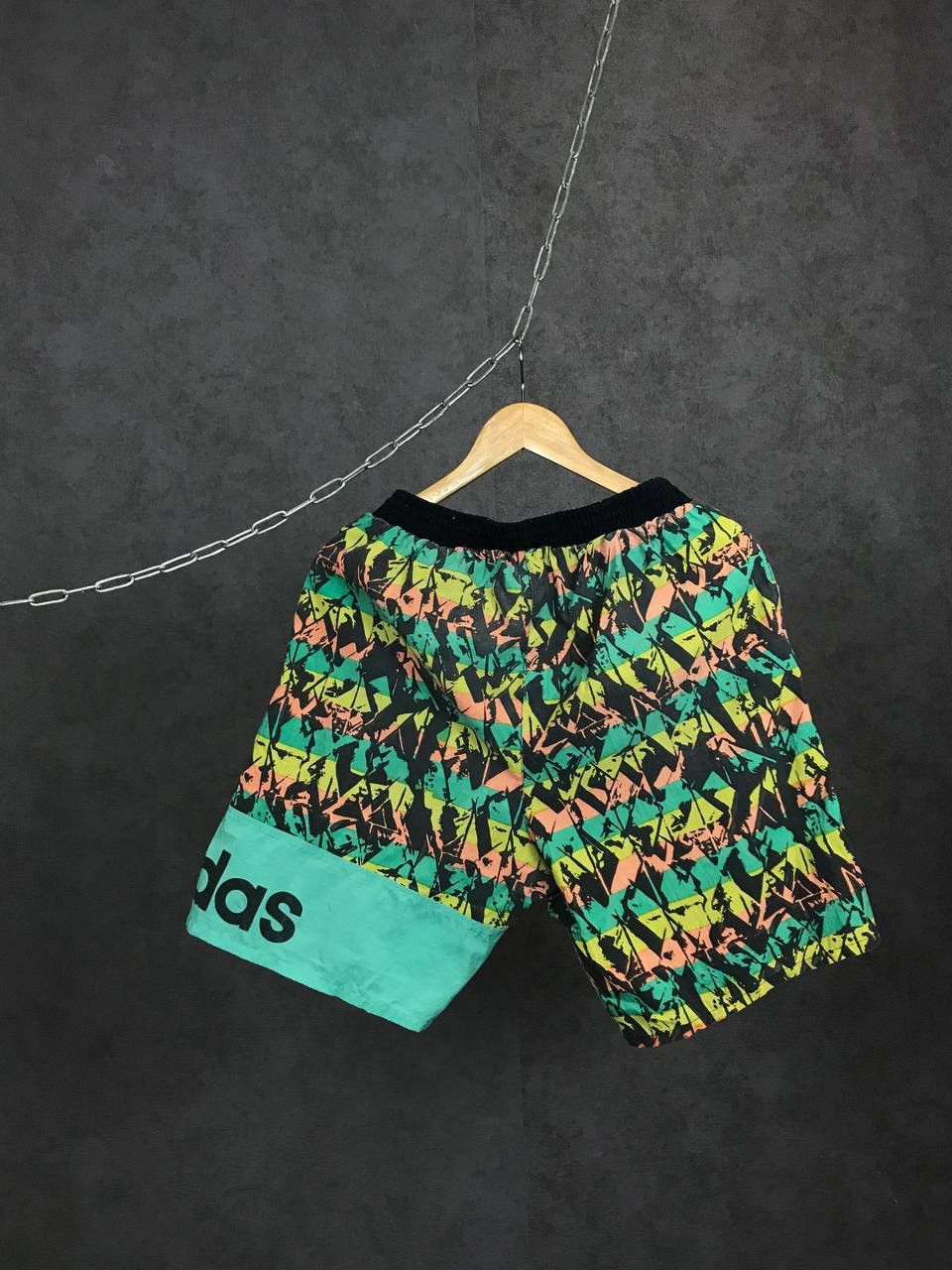 Vintage Adidas vintage streetwear crazy overprinted shorts Size US 32 / EU 48 - 4 Thumbnail